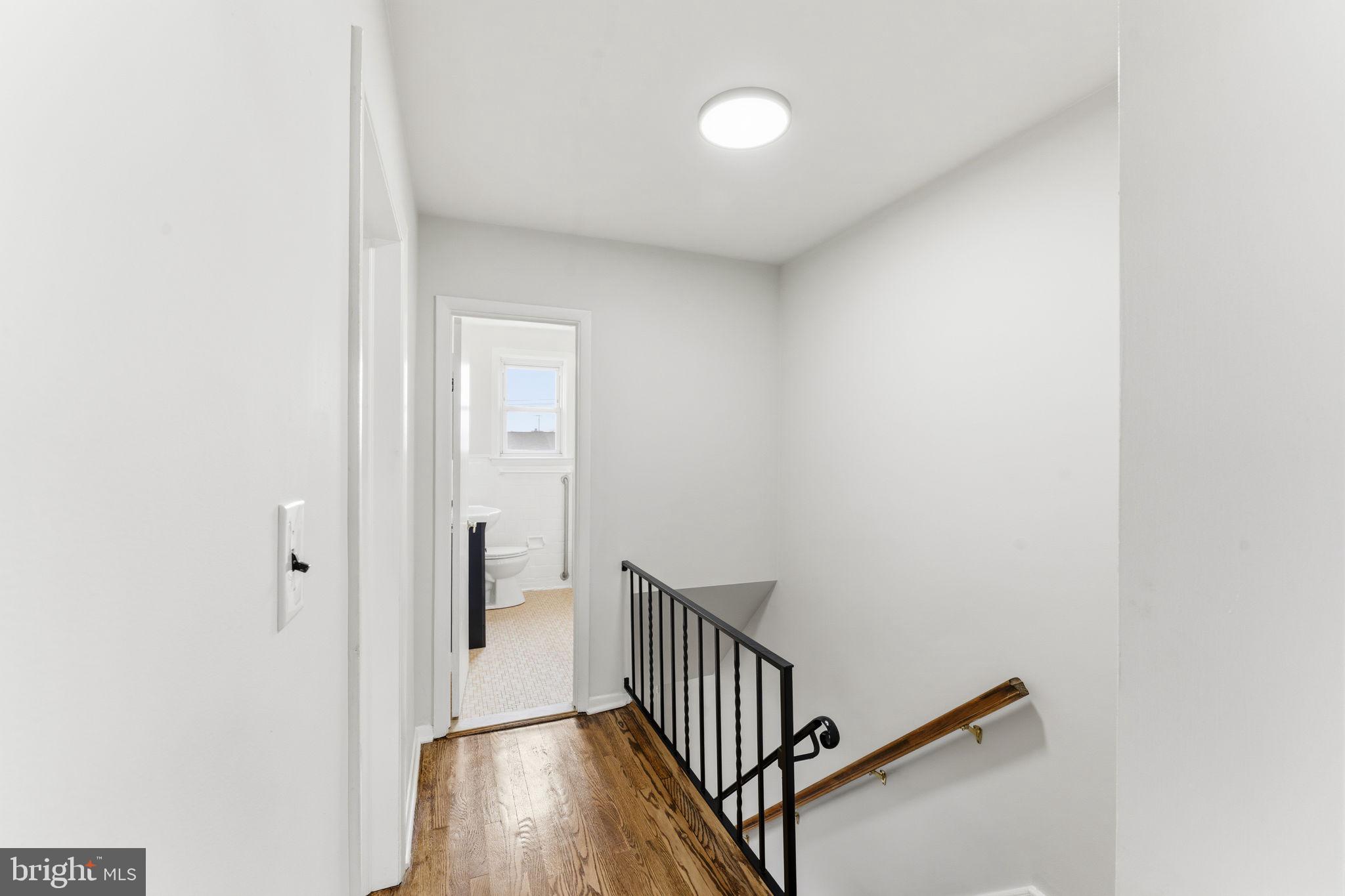 HILL HOMES - Residential