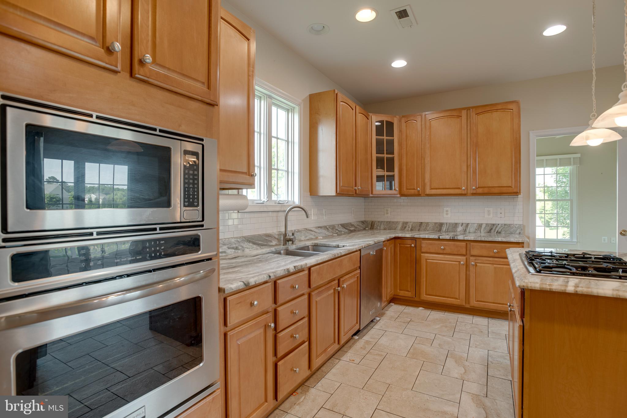 NORTH RIDGE ESTATES - Residential