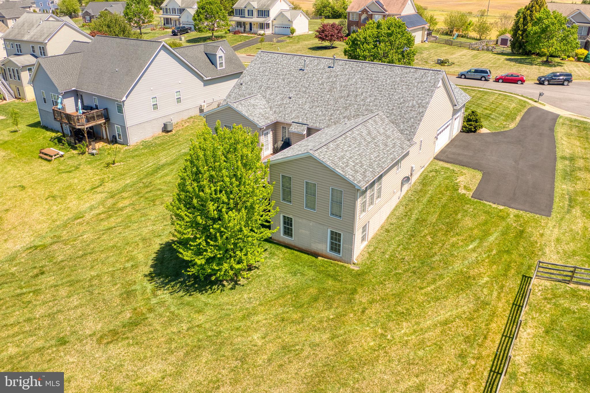NORTH RIDGE ESTATES - Residential