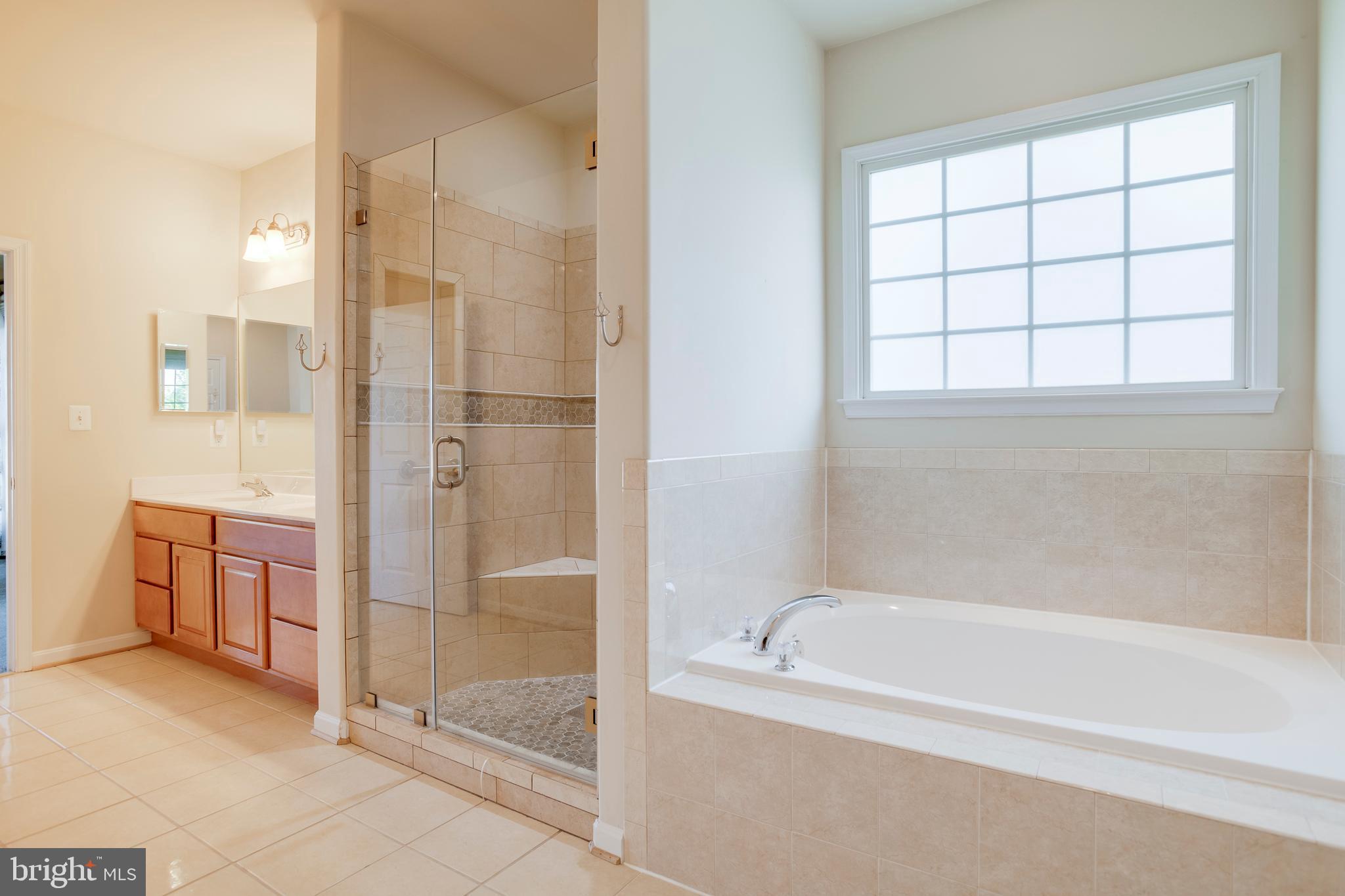 NORTH RIDGE ESTATES - Residential