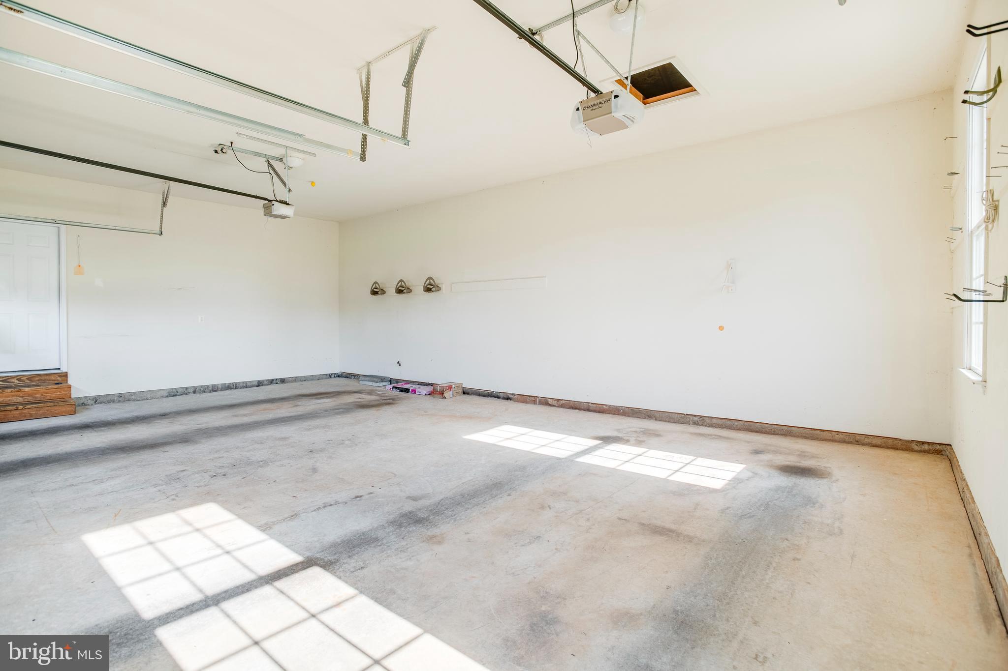 NORTH RIDGE ESTATES - Residential