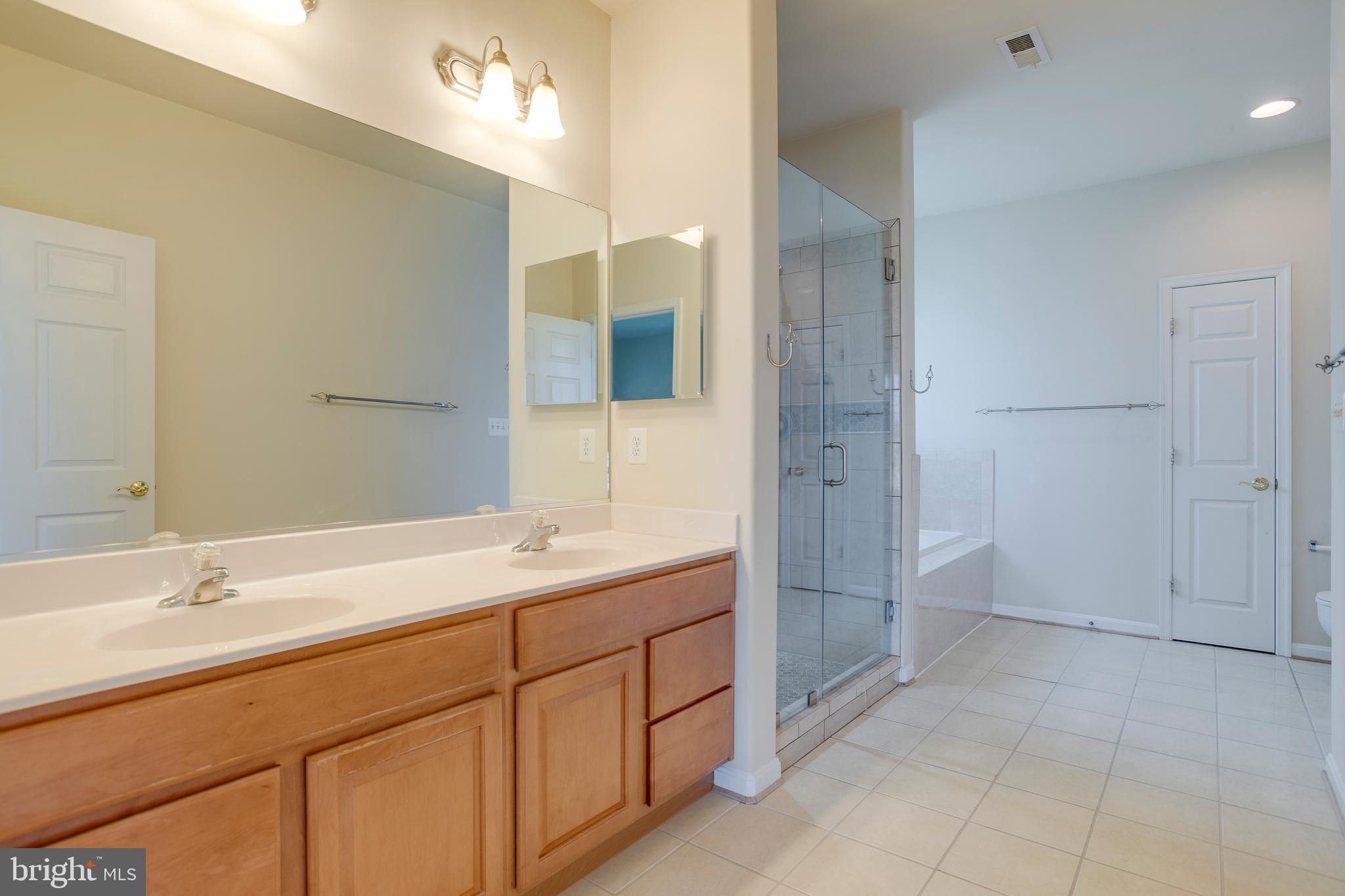 NORTH RIDGE ESTATES - Residential