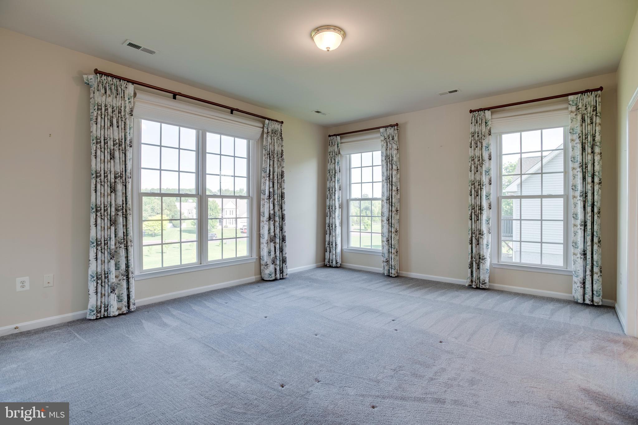 NORTH RIDGE ESTATES - Residential