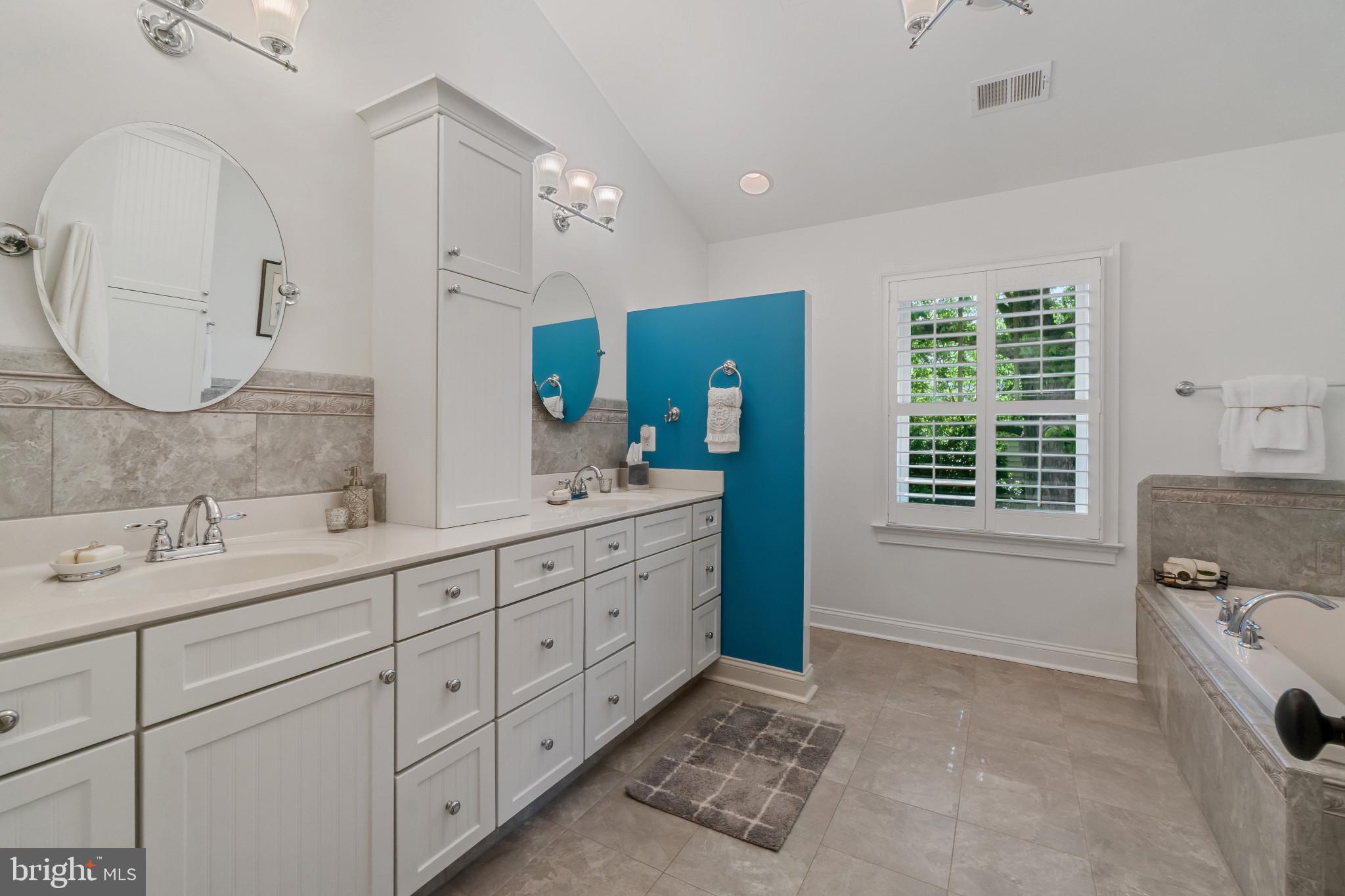 PARKWOOD - Residential