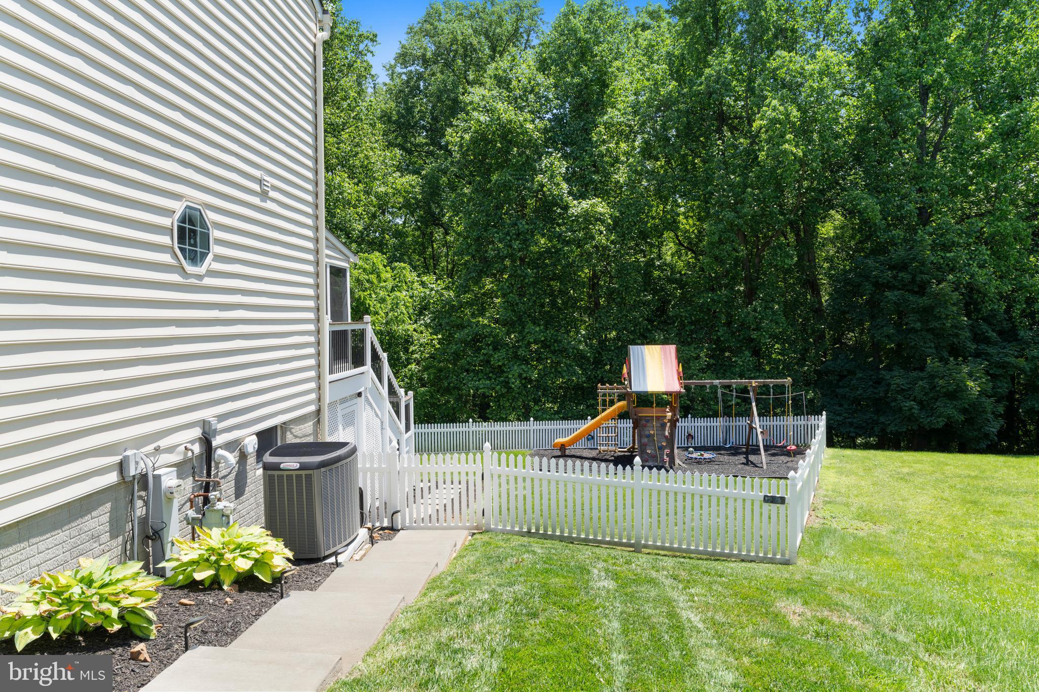 HICKORY OVERLOOK - Residential