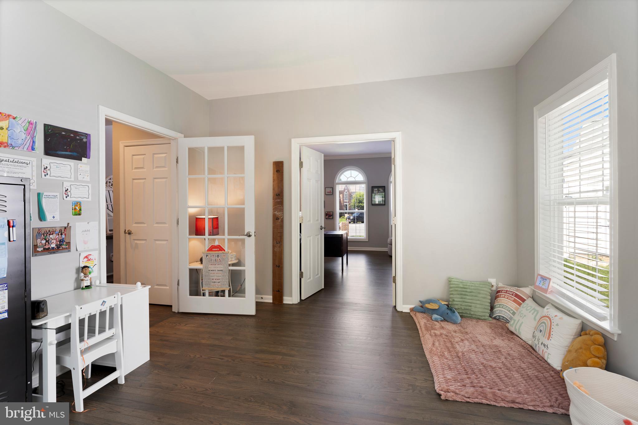 HICKORY OVERLOOK - Residential