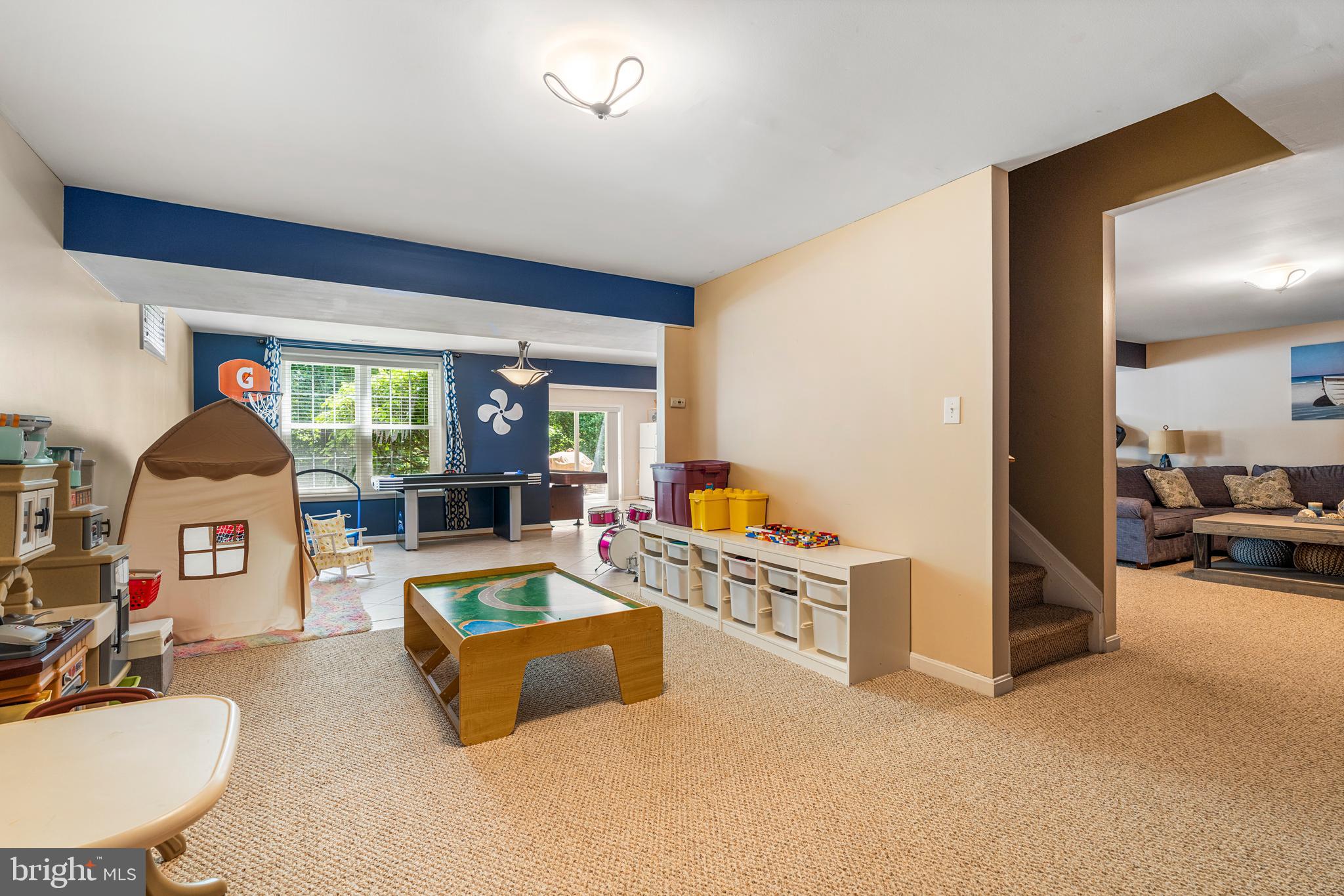 HICKORY OVERLOOK - Residential