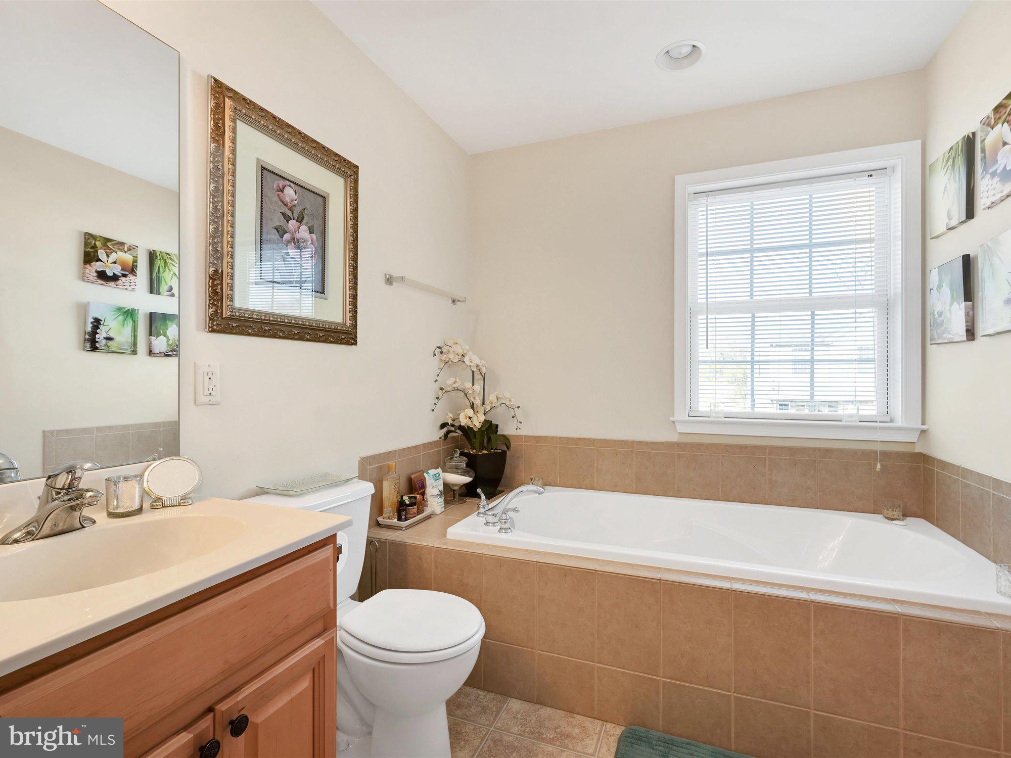 MAPLE GLEN - Residential