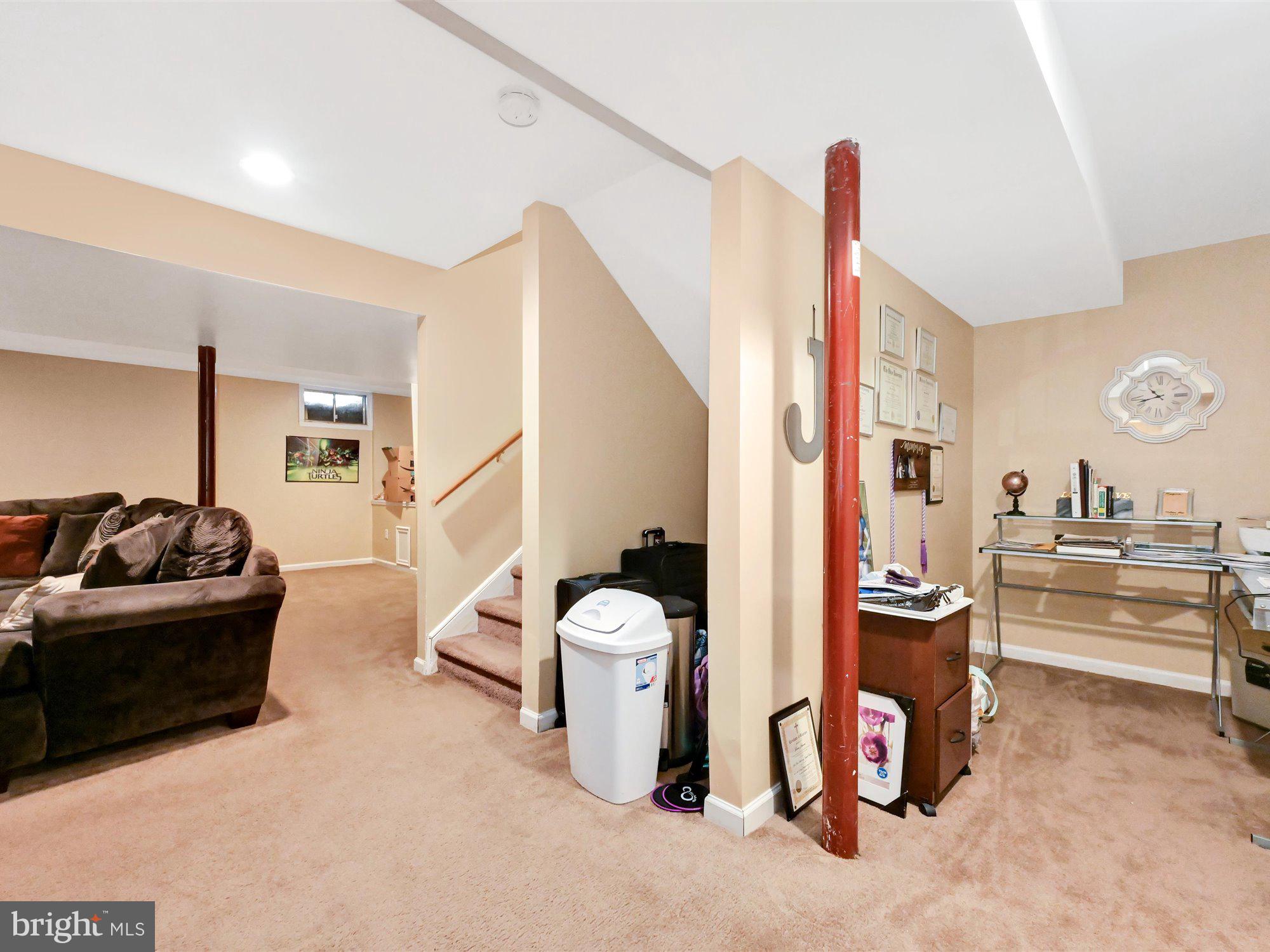 MAPLE GLEN - Residential