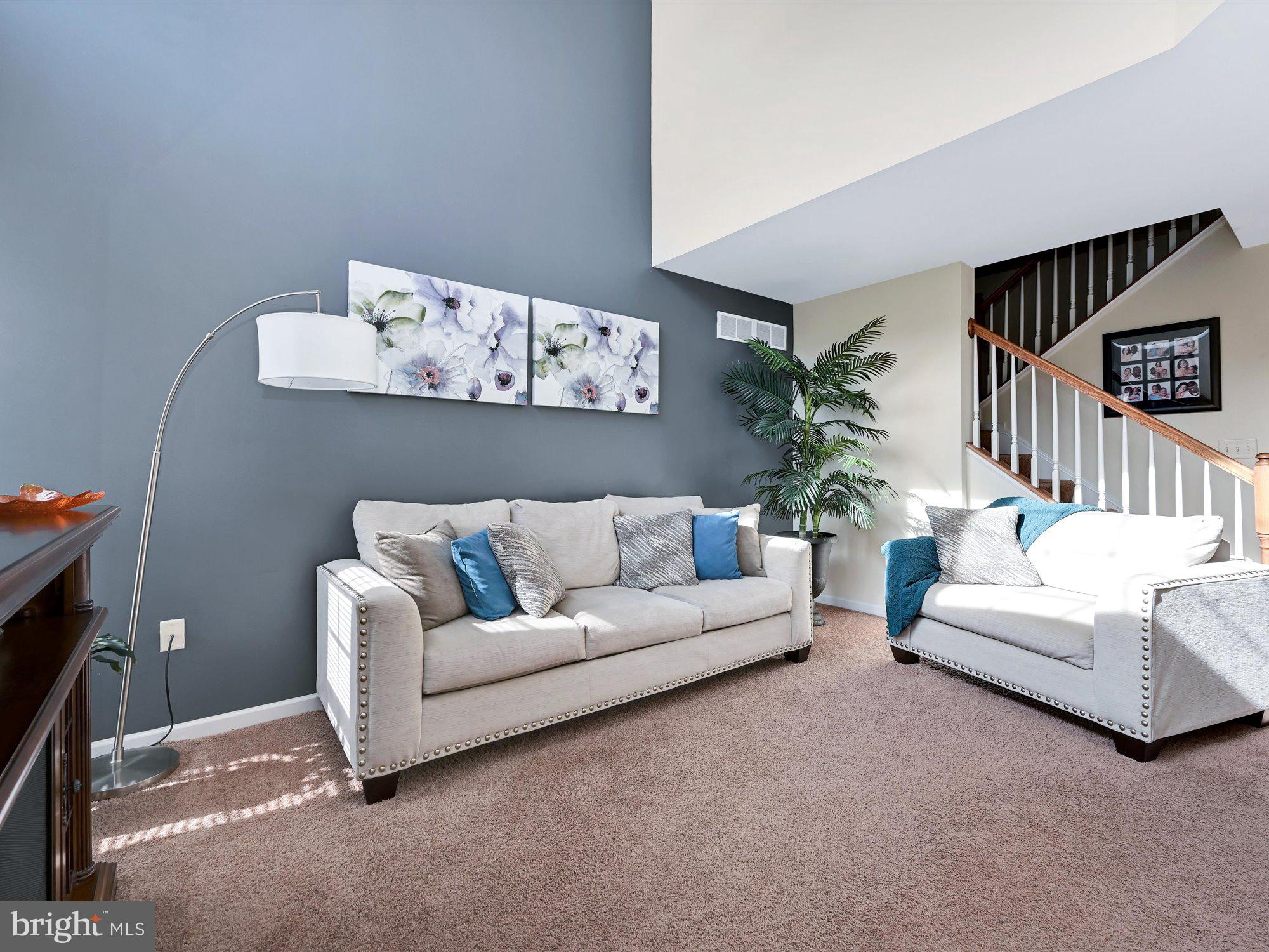 MAPLE GLEN - Residential