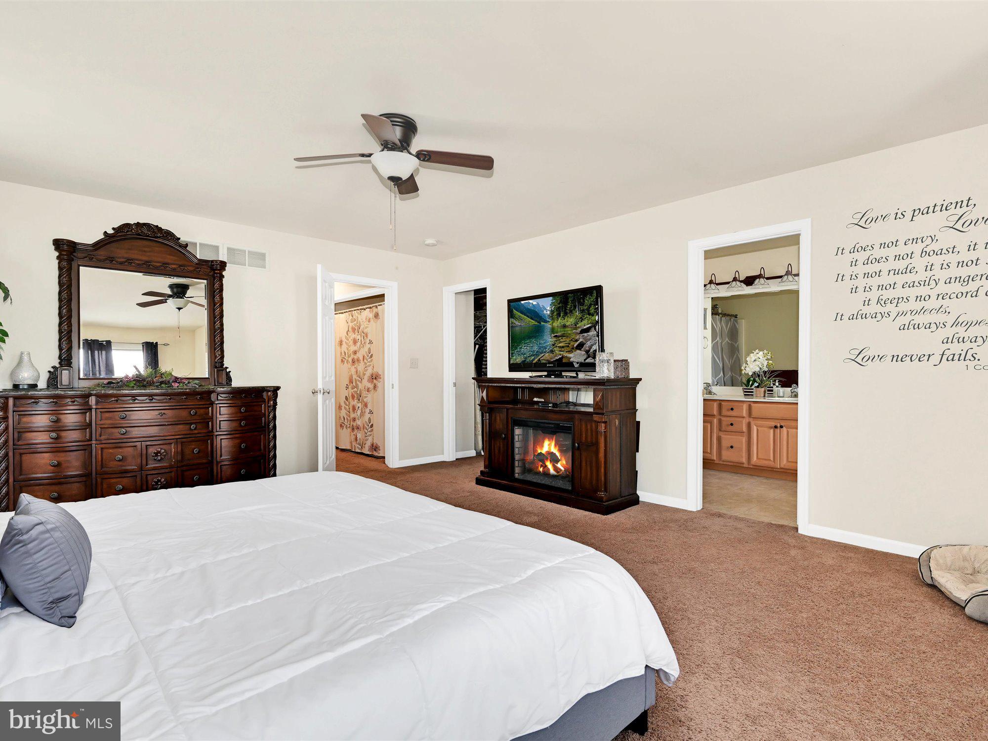 MAPLE GLEN - Residential
