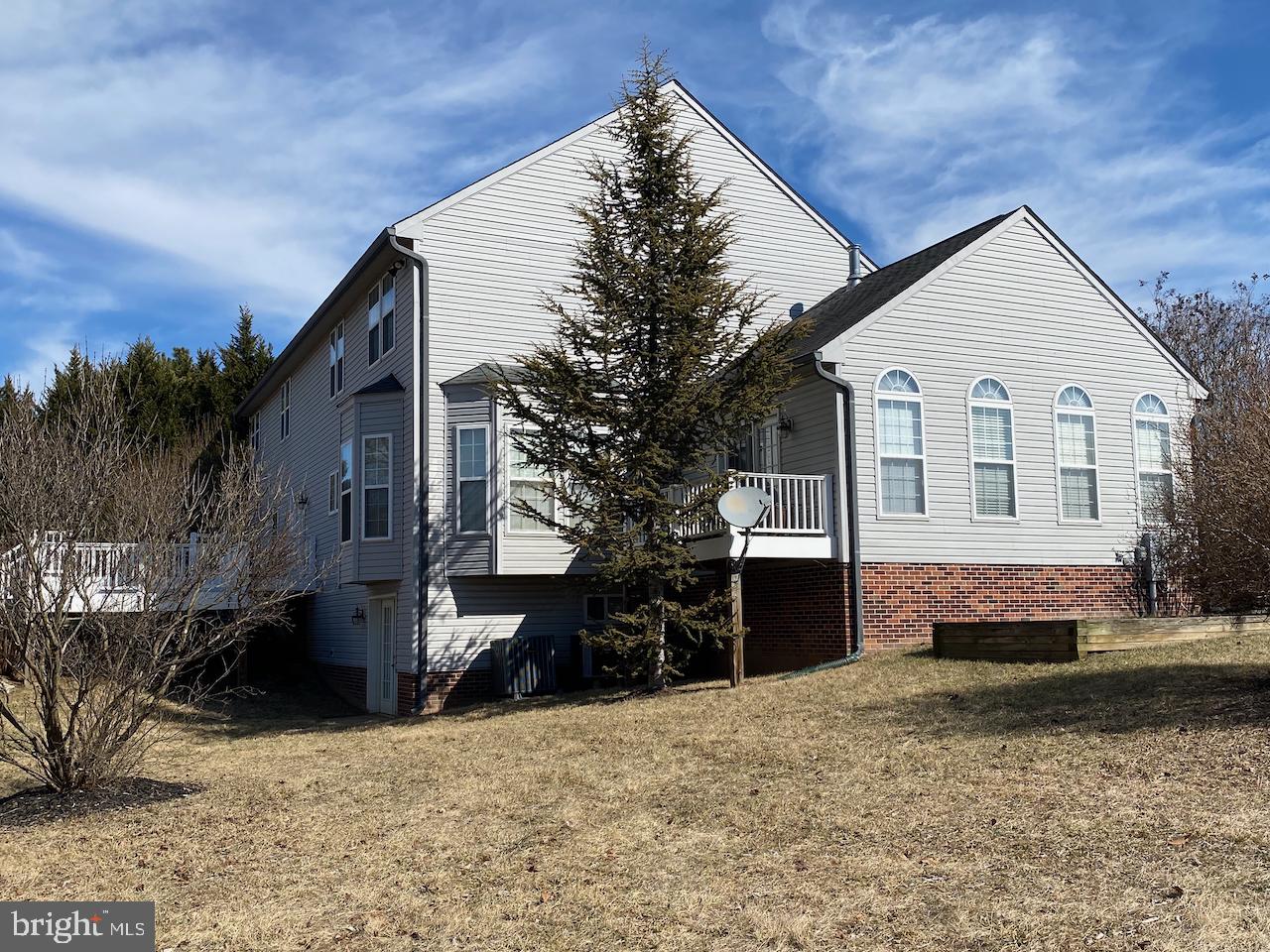 SPRUCE HILL ESTATES - Residential