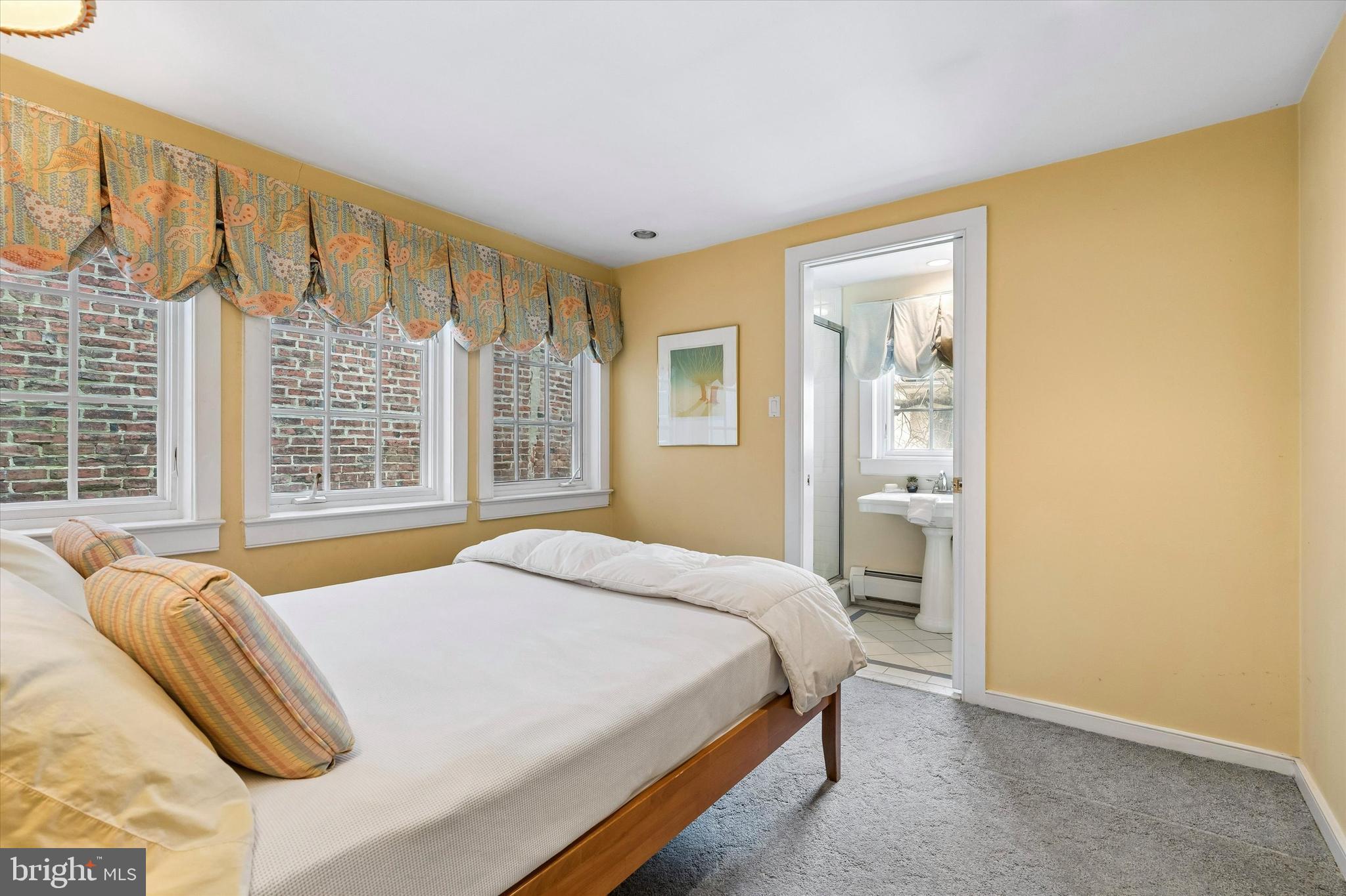SOCIETY HILL - Residential