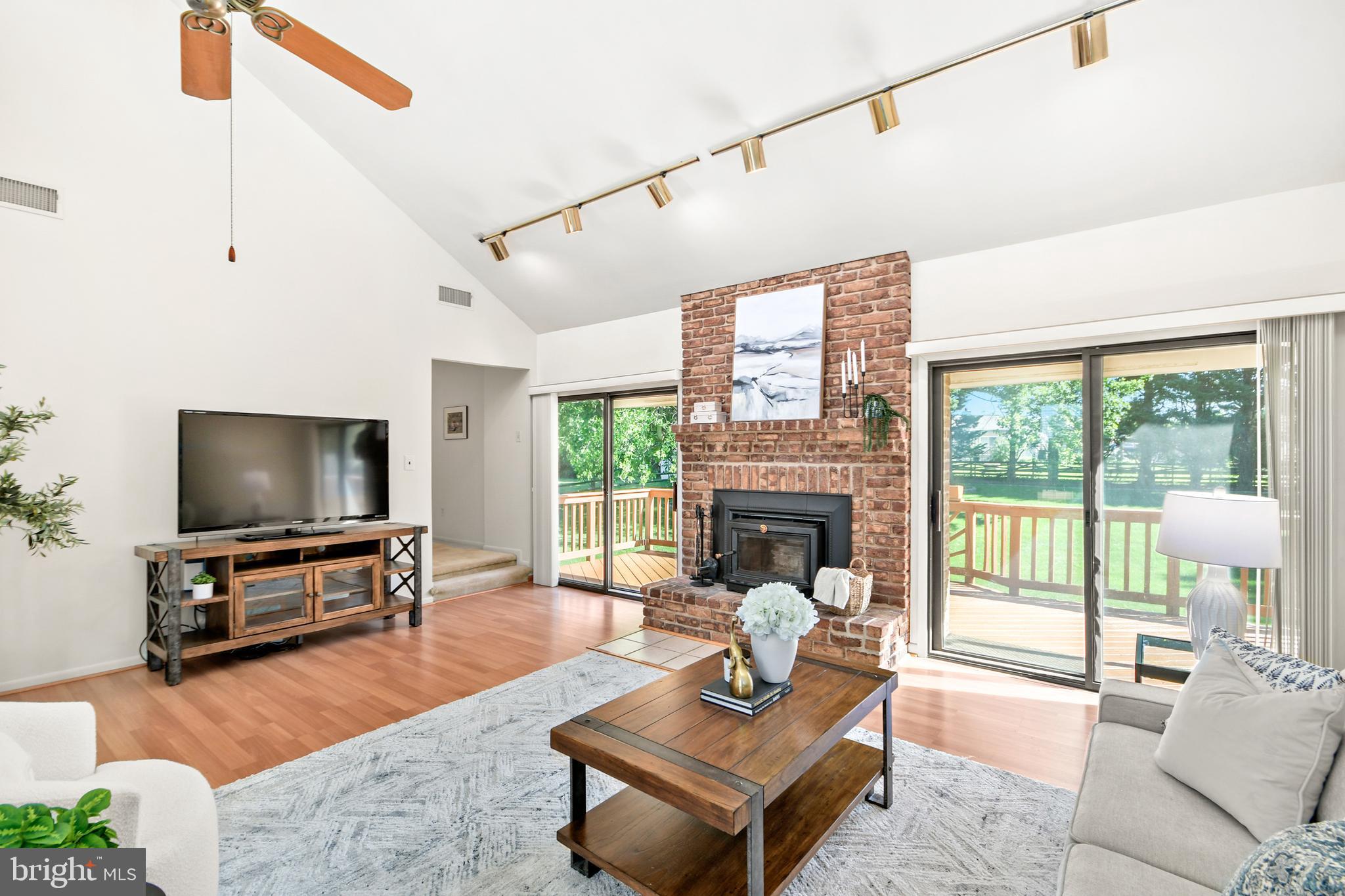 LOCH HAVEN - Residential
