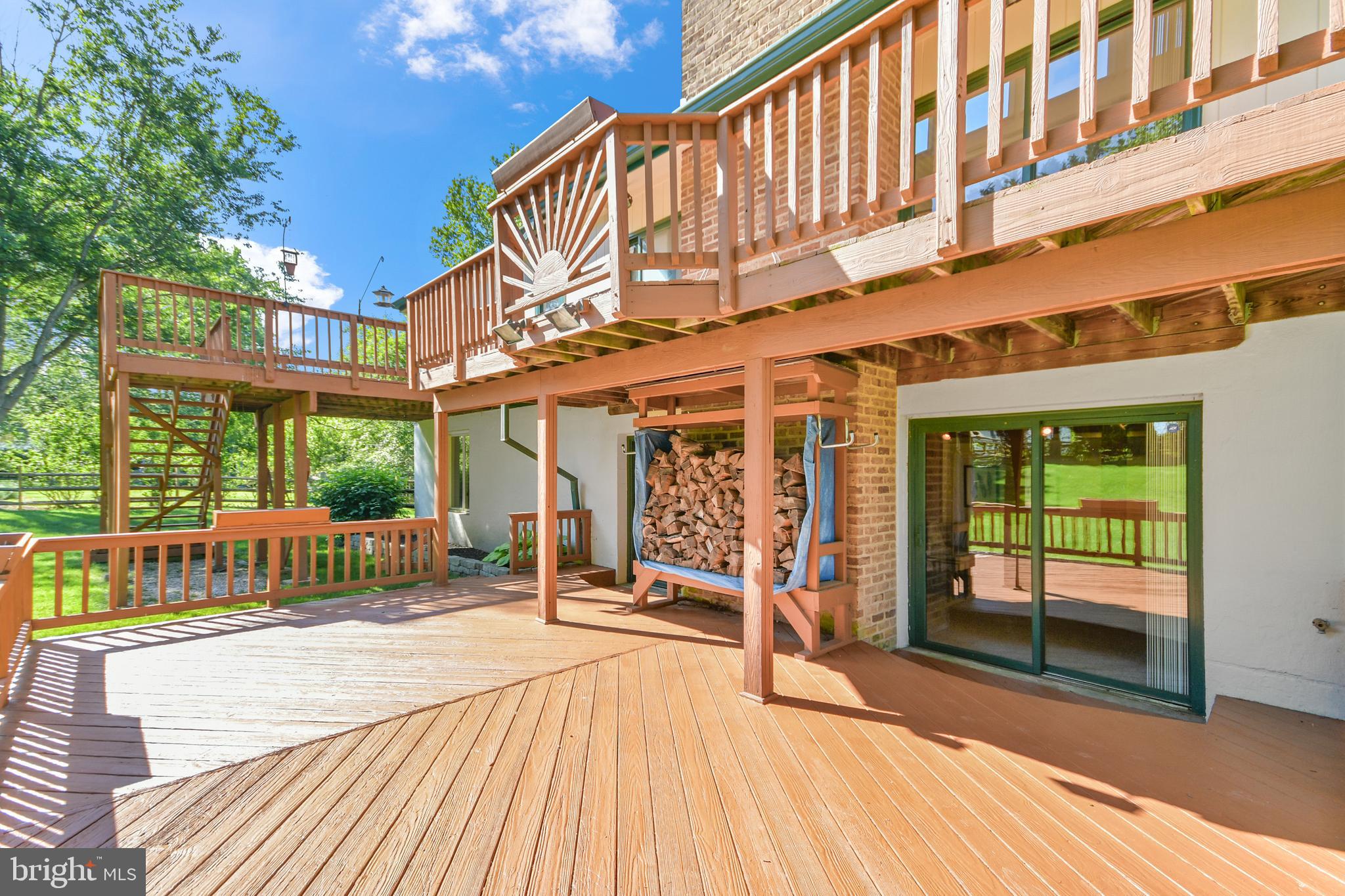 LOCH HAVEN - Residential