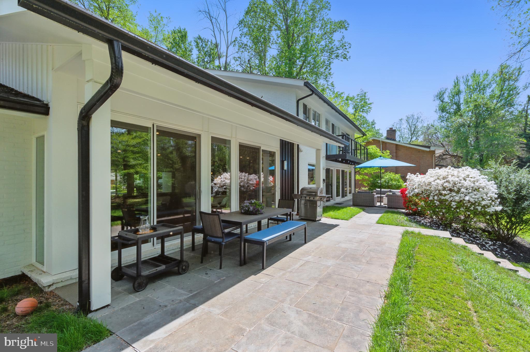 CARDEROCK SPRINGS - Residential