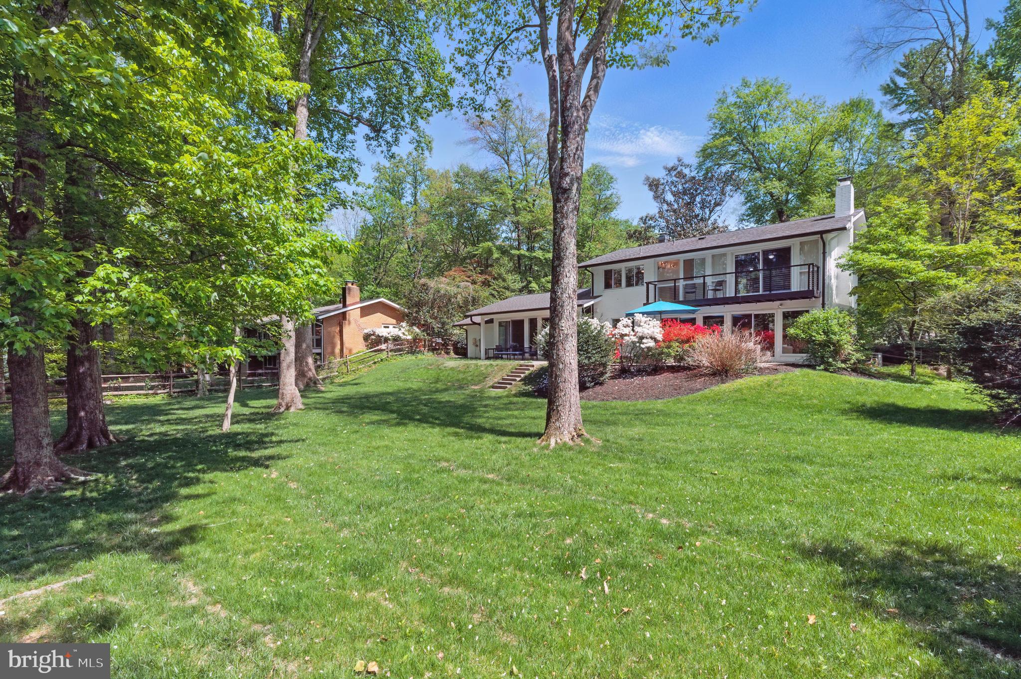 CARDEROCK SPRINGS - Residential