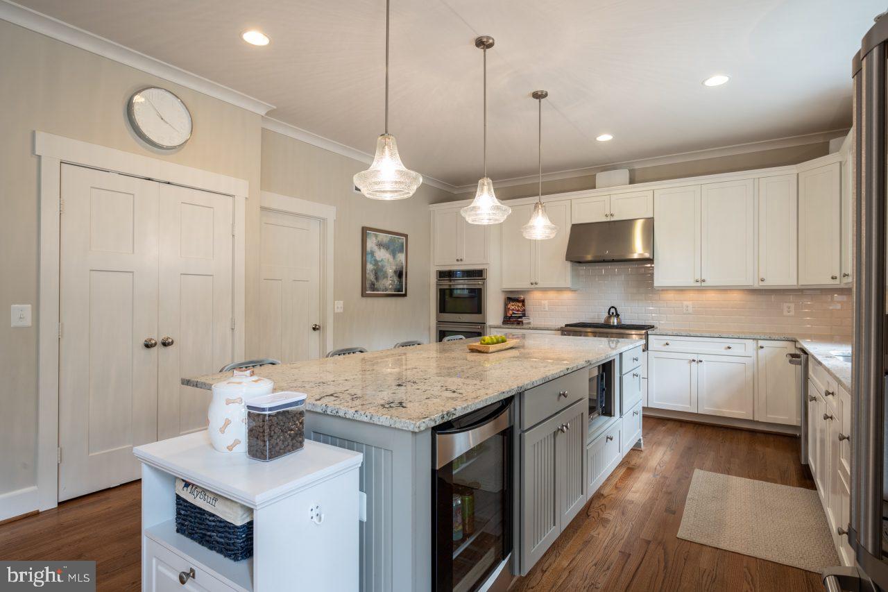PLYMOUTH HAVEN - Residential