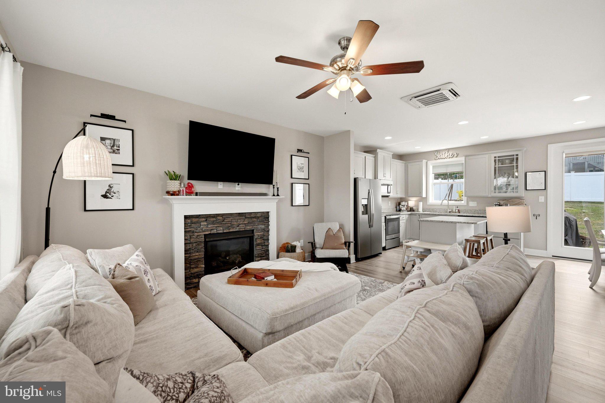 PRINCETON SHOALS - Residential