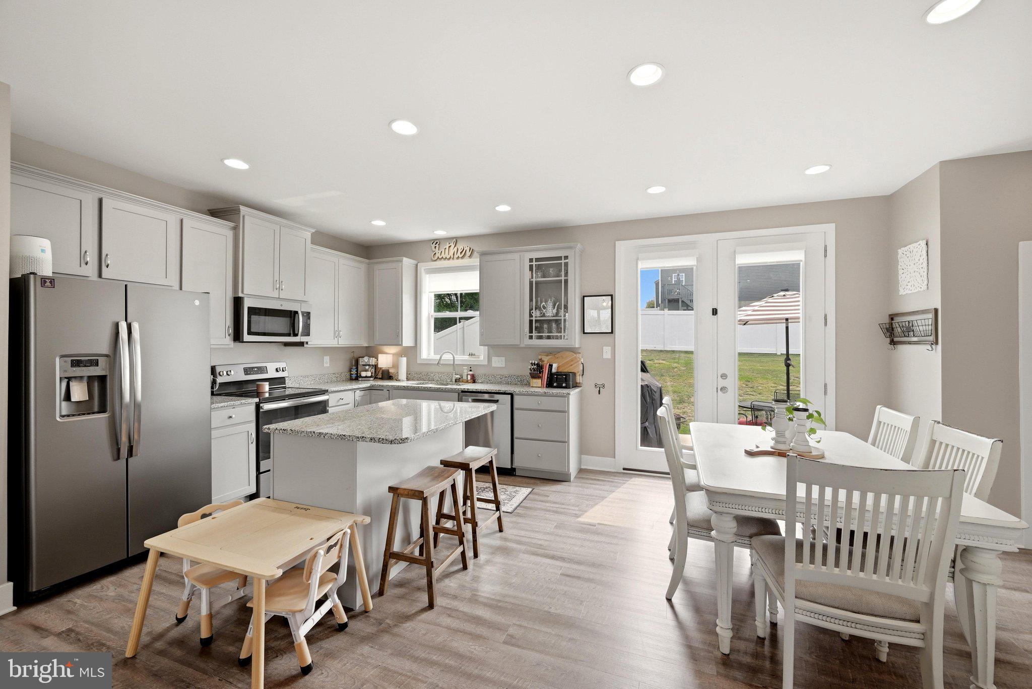 PRINCETON SHOALS - Residential