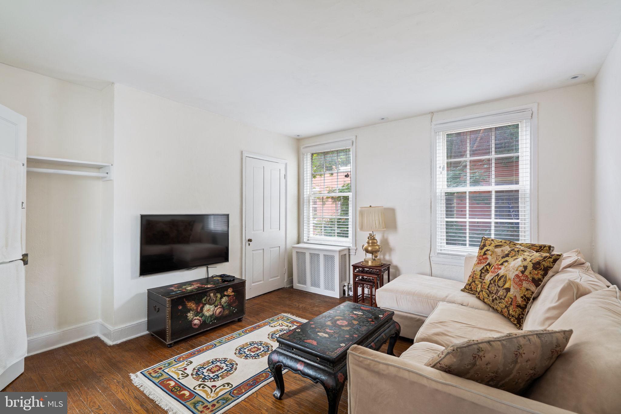 RITTENHOUSE SQUARE - Residential