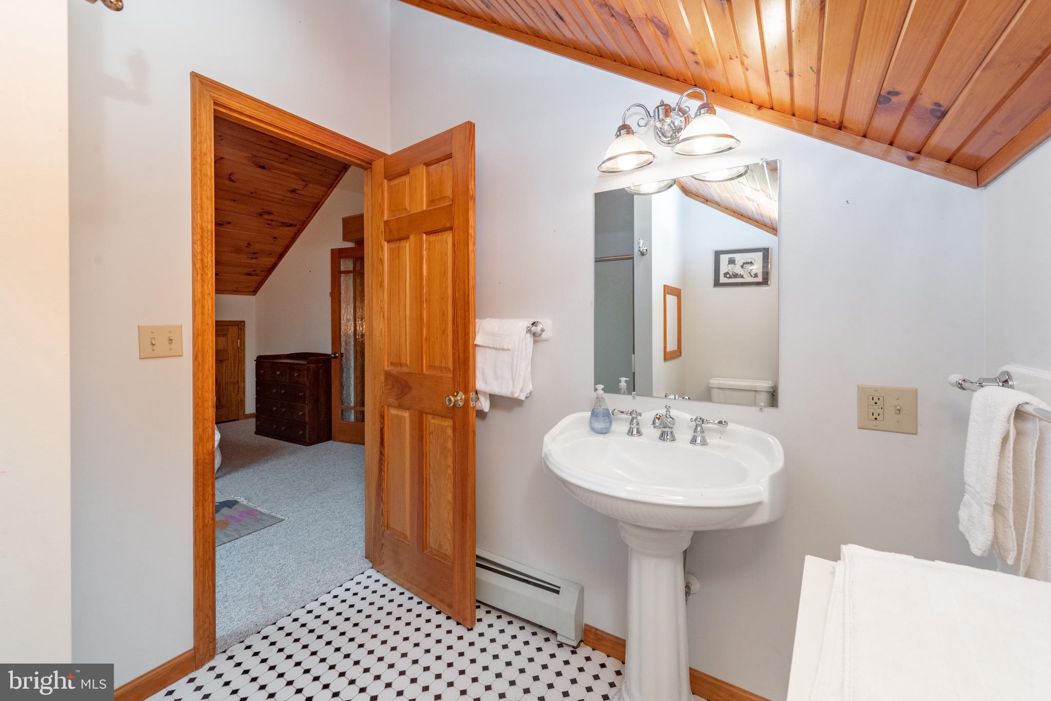 LOCH GLADE SANCTUARY - Residential