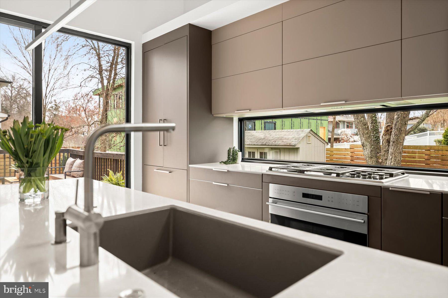 BERKSHIRE OAKWOOD - Residential