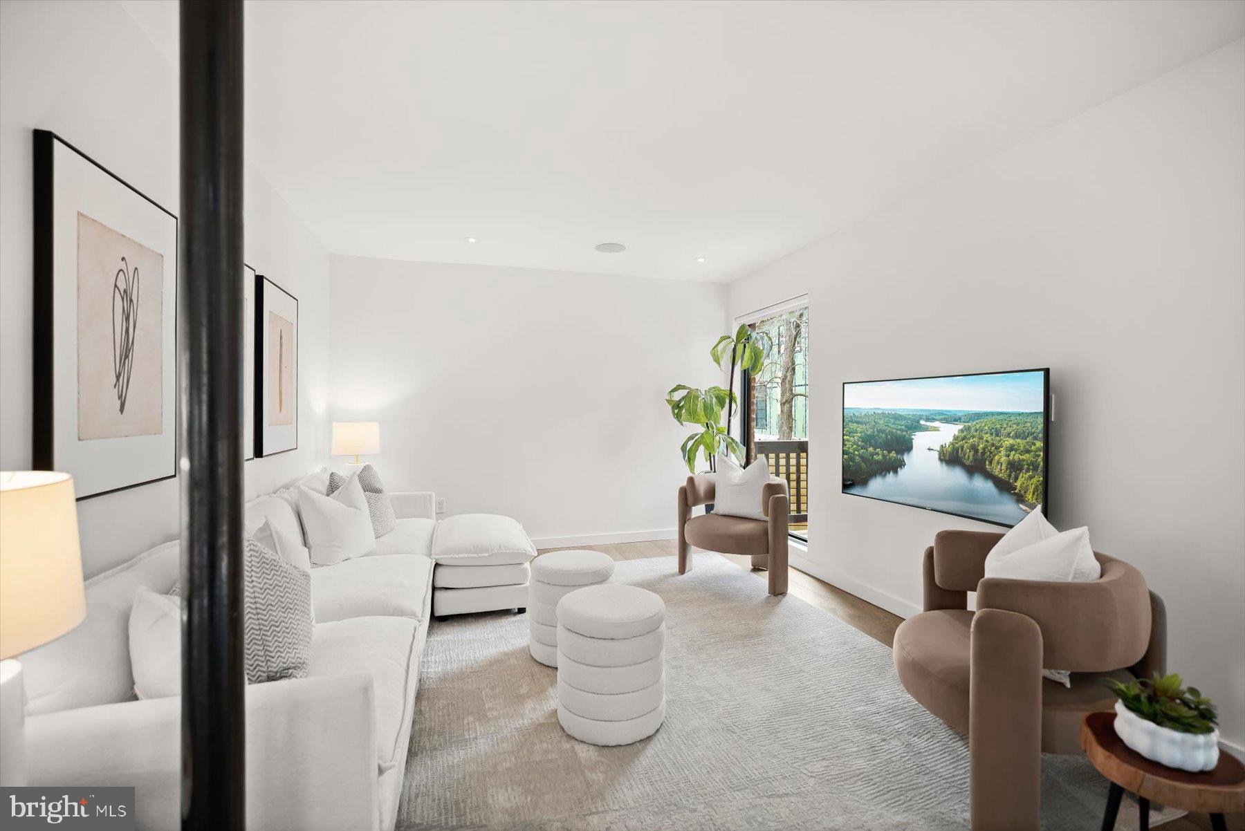 BERKSHIRE OAKWOOD - Residential