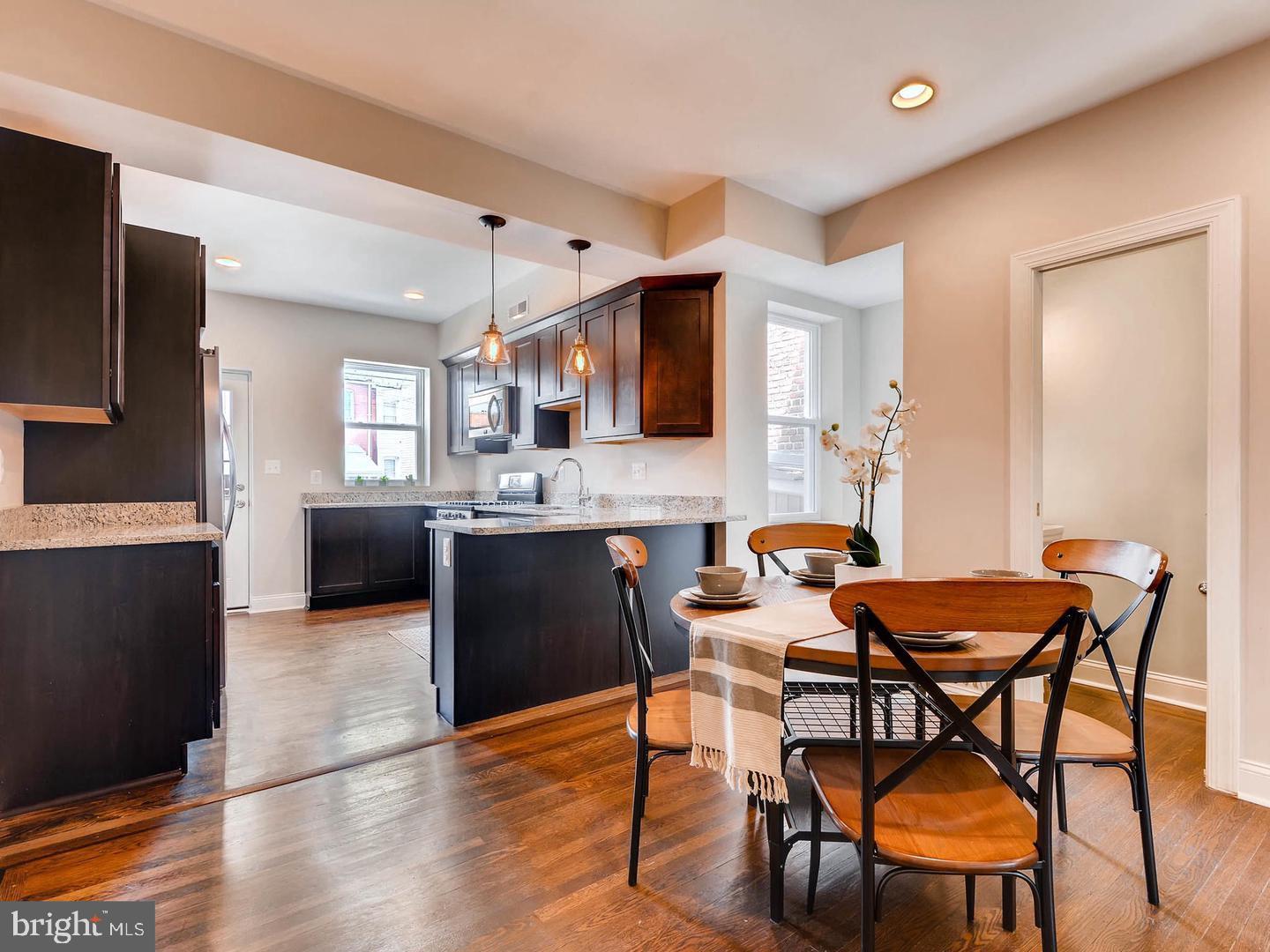 GREEKTOWN - Residential Lease