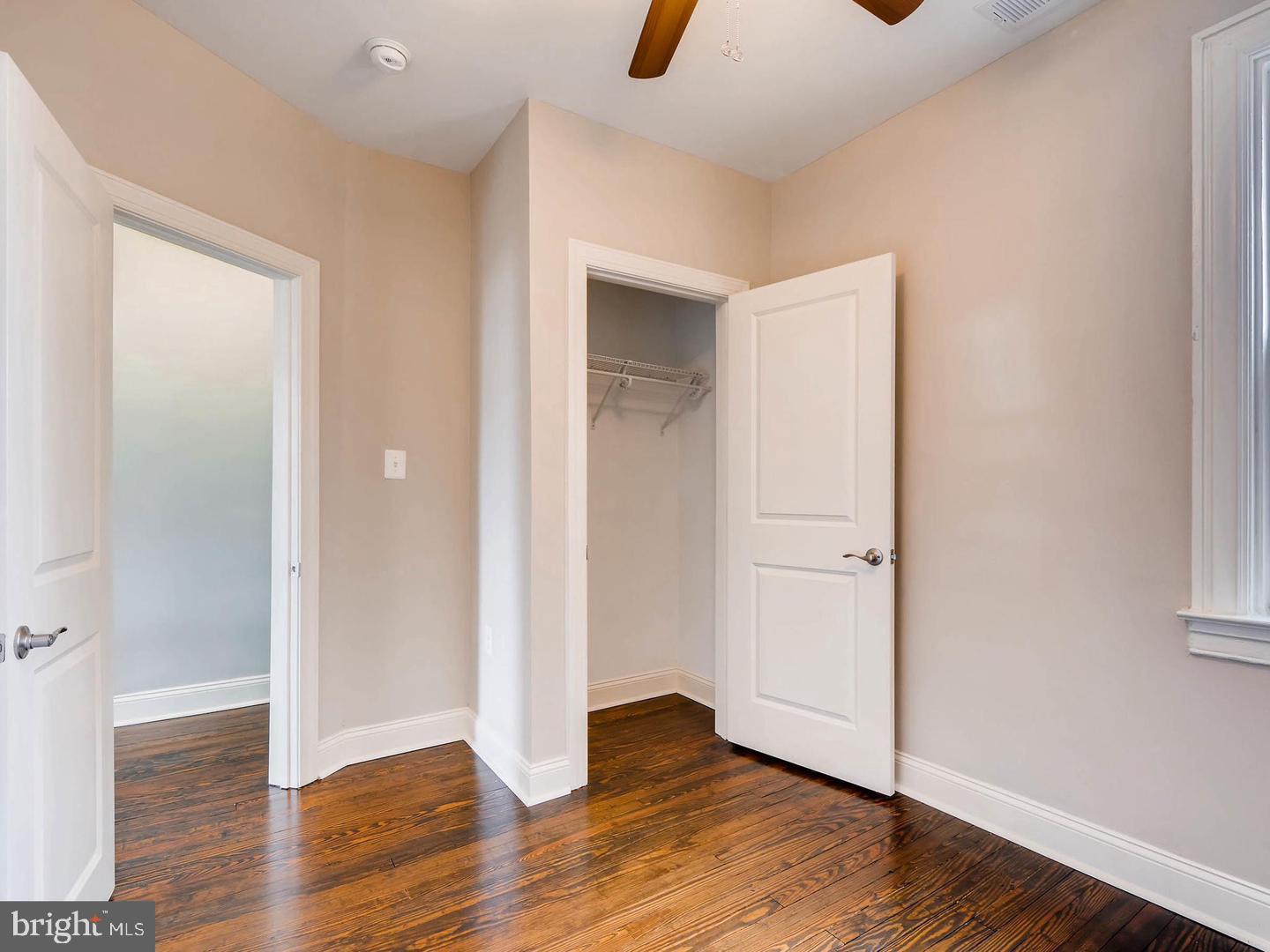 GREEKTOWN - Residential Lease