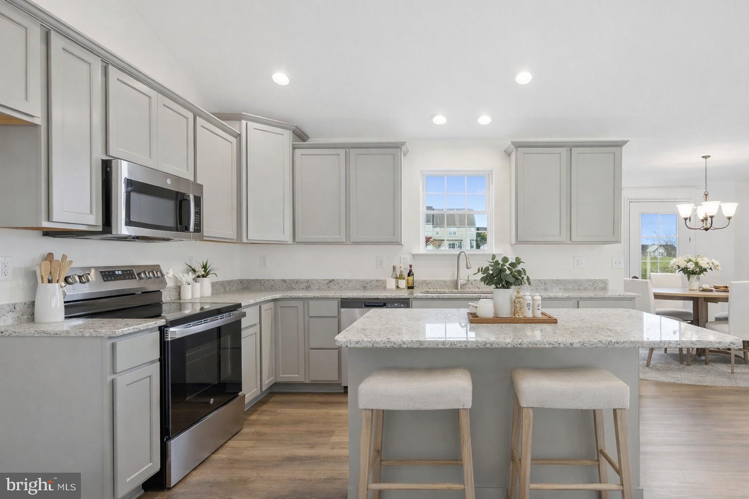 WARM SPRING RIDGE - Residential