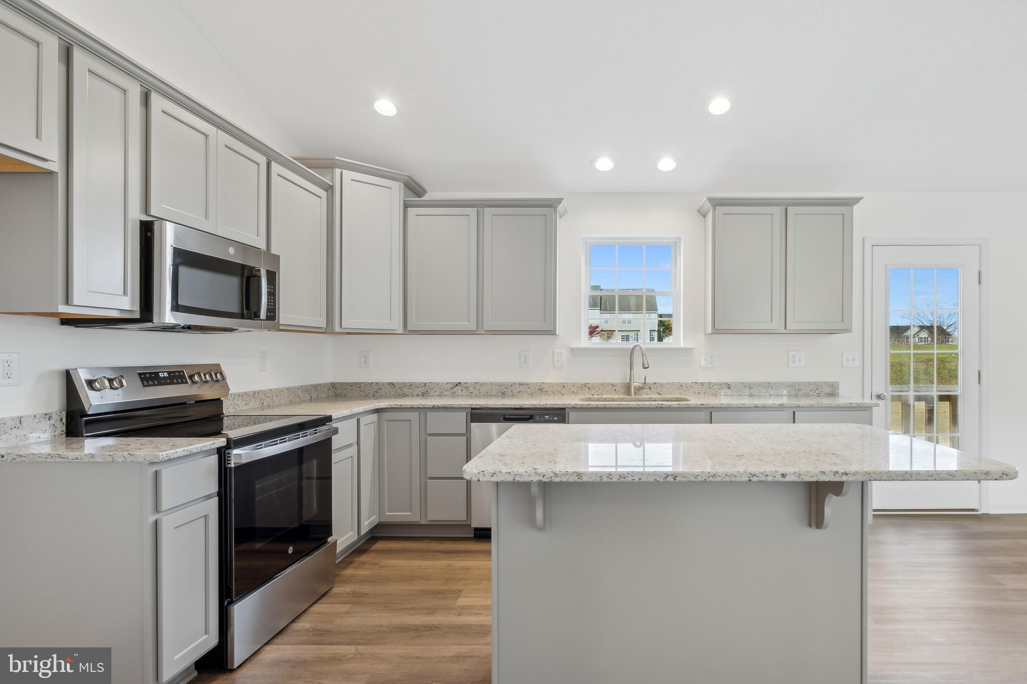 WARM SPRING RIDGE - Residential