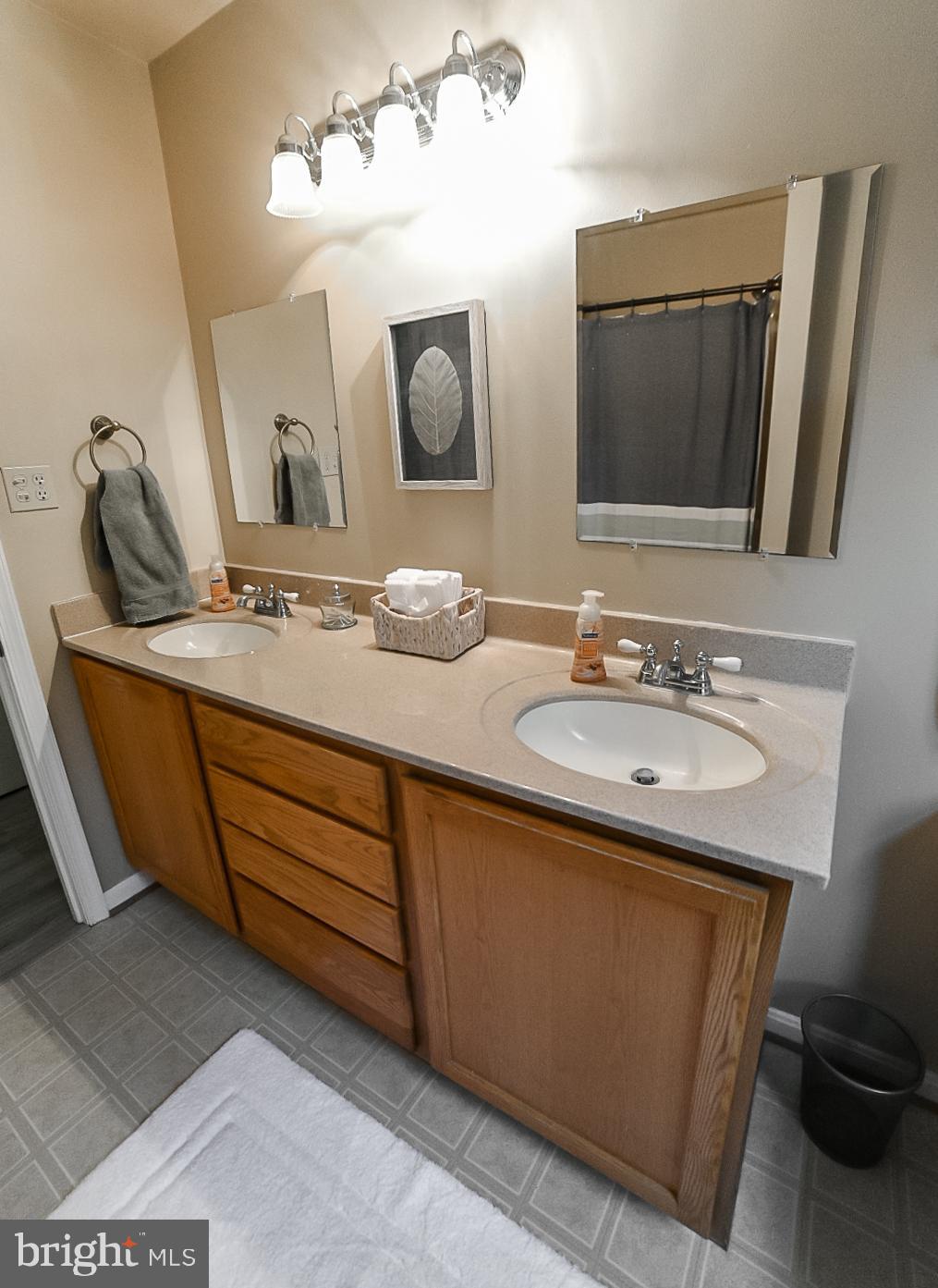 CLARKS RUN - Residential