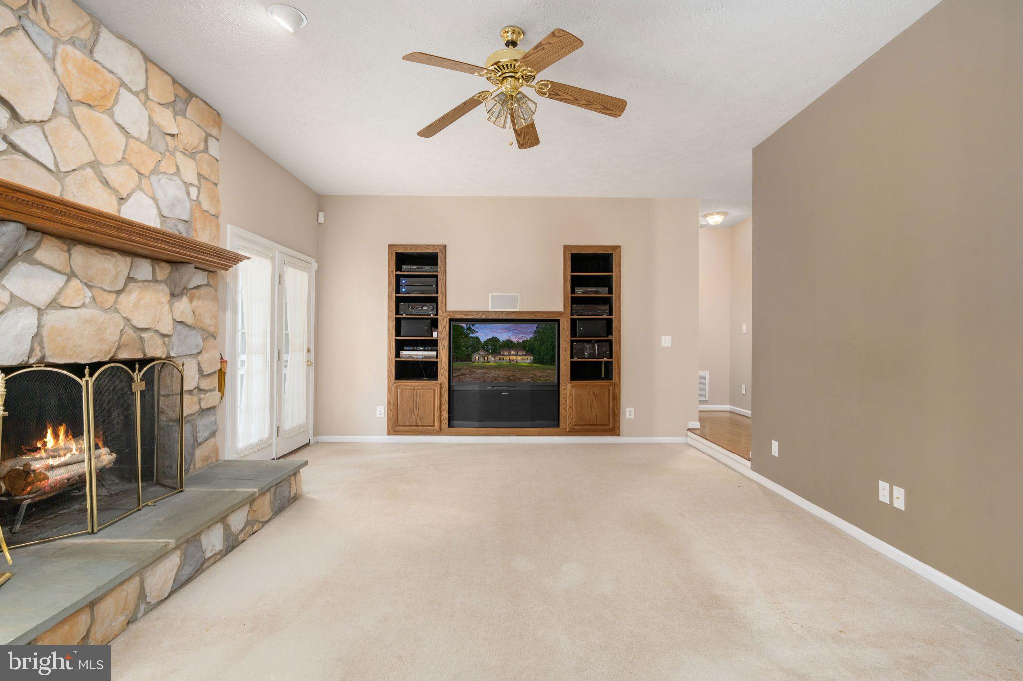 MEADOWLAND - Residential
