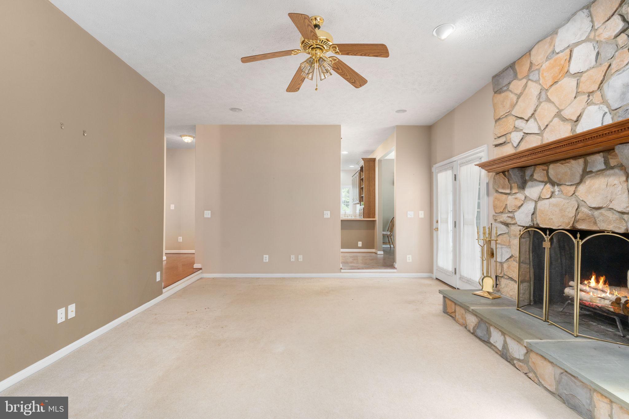 MEADOWLAND - Residential