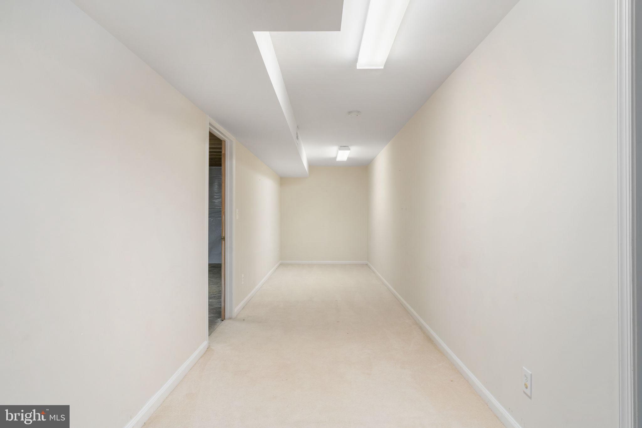 MEADOWLAND - Residential