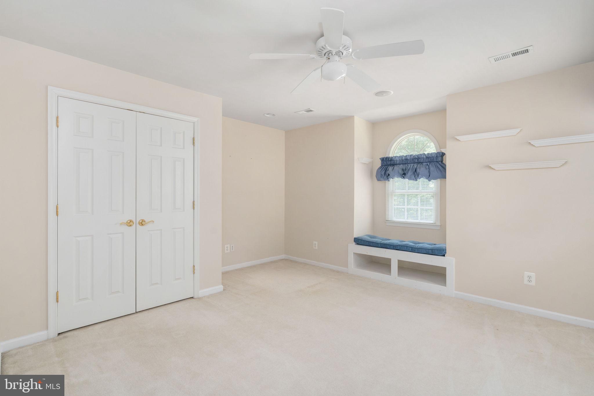 MEADOWLAND - Residential