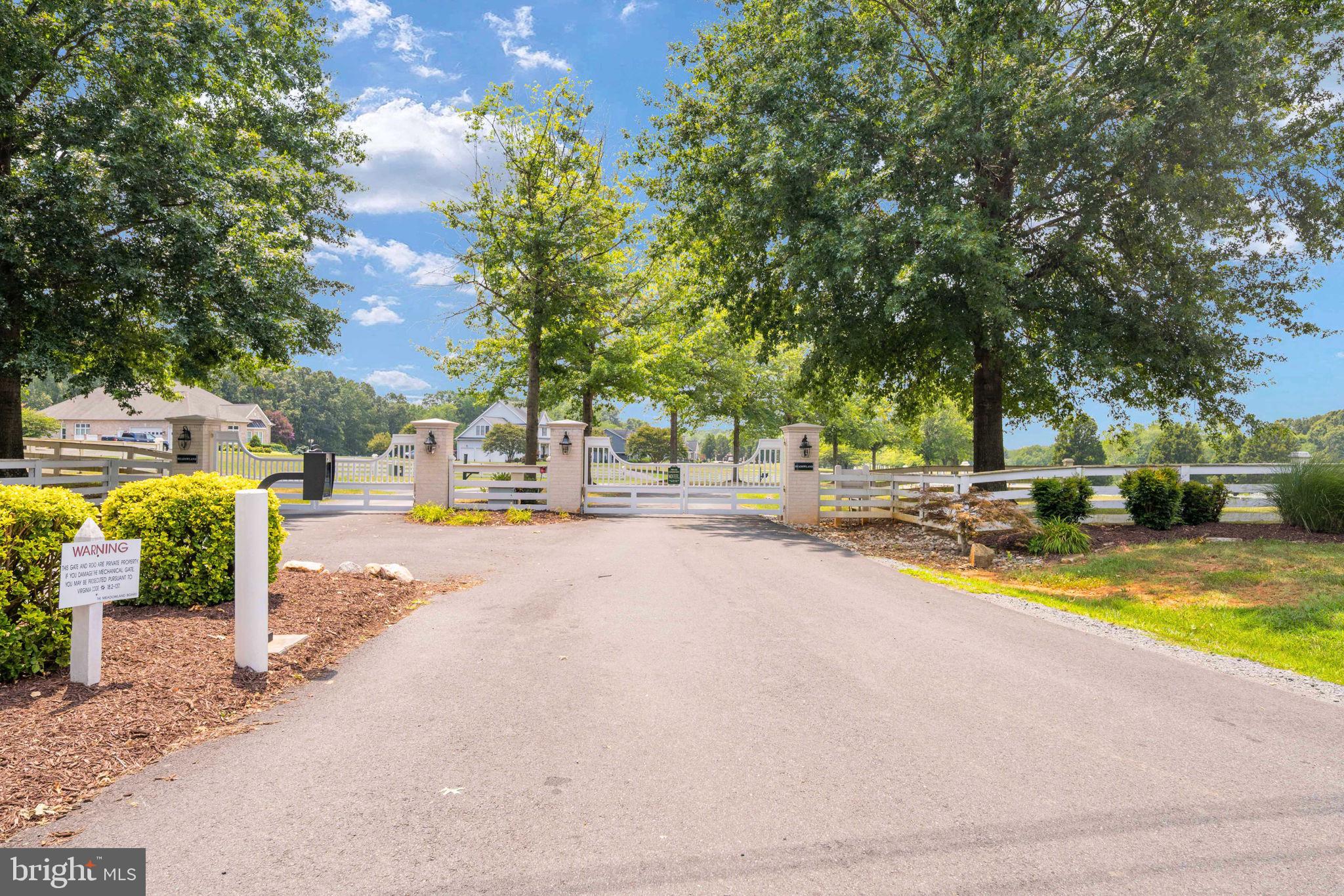 MEADOWLAND - Residential