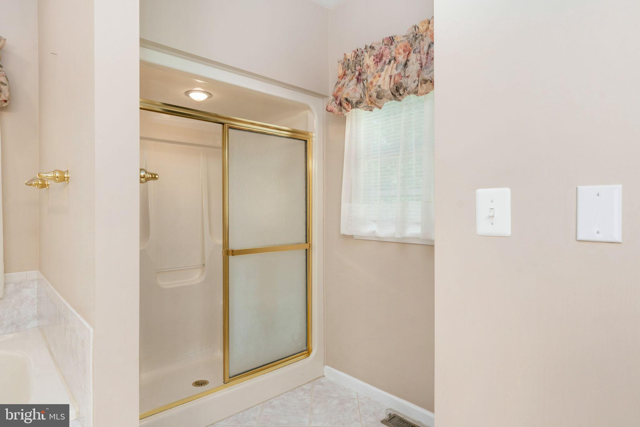 MEADOWLAND - Residential