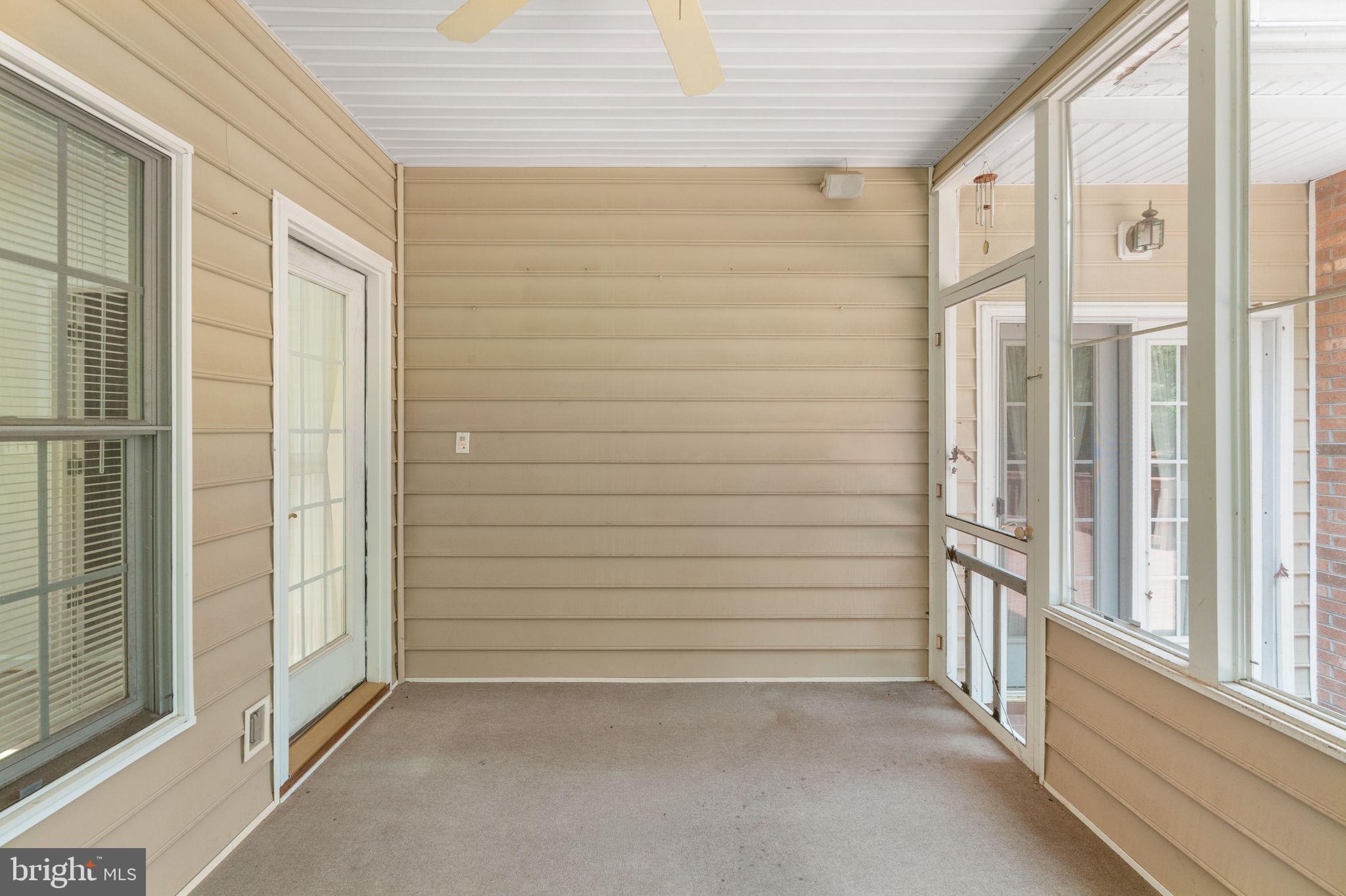 MEADOWLAND - Residential