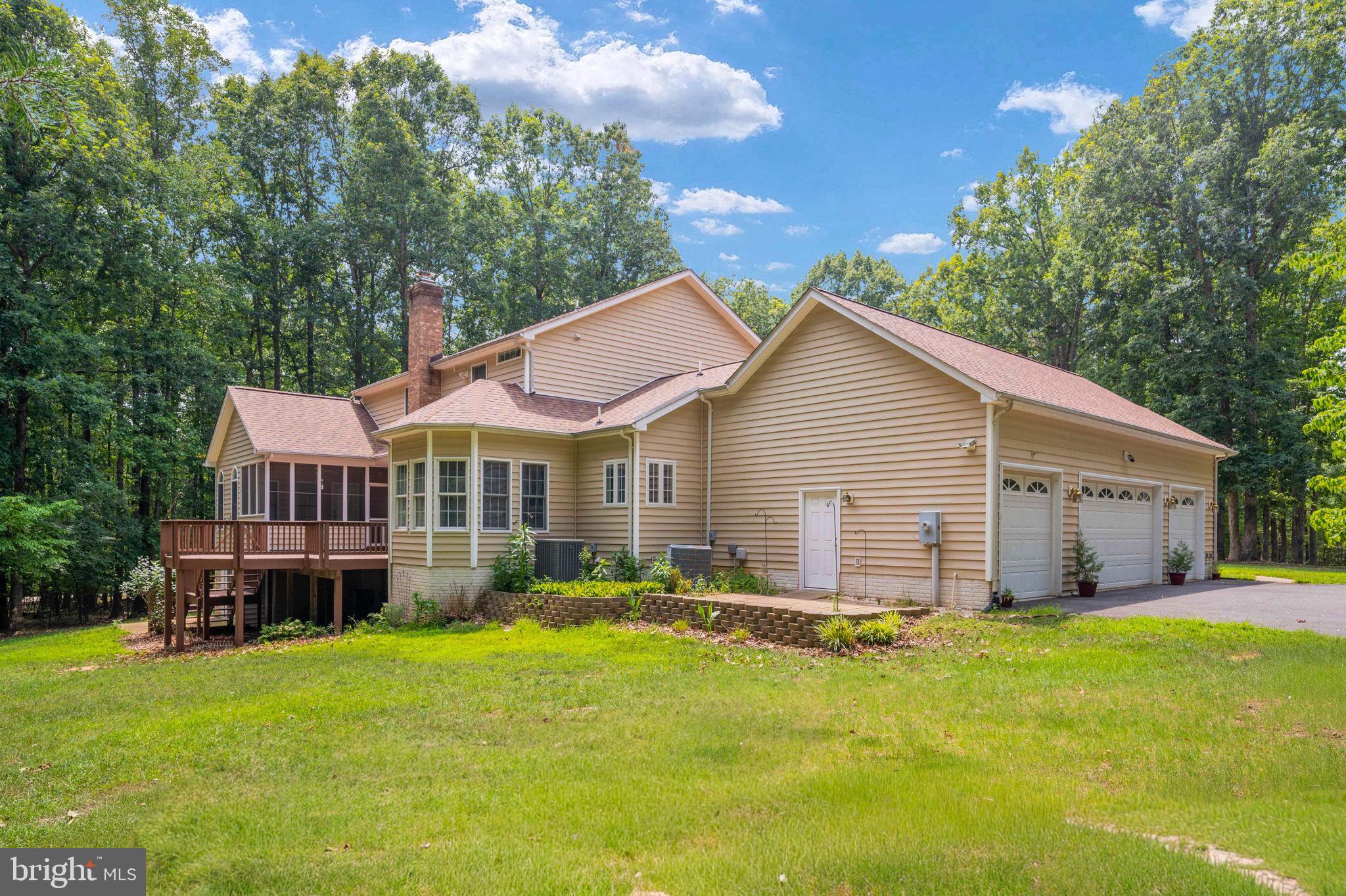 MEADOWLAND - Residential