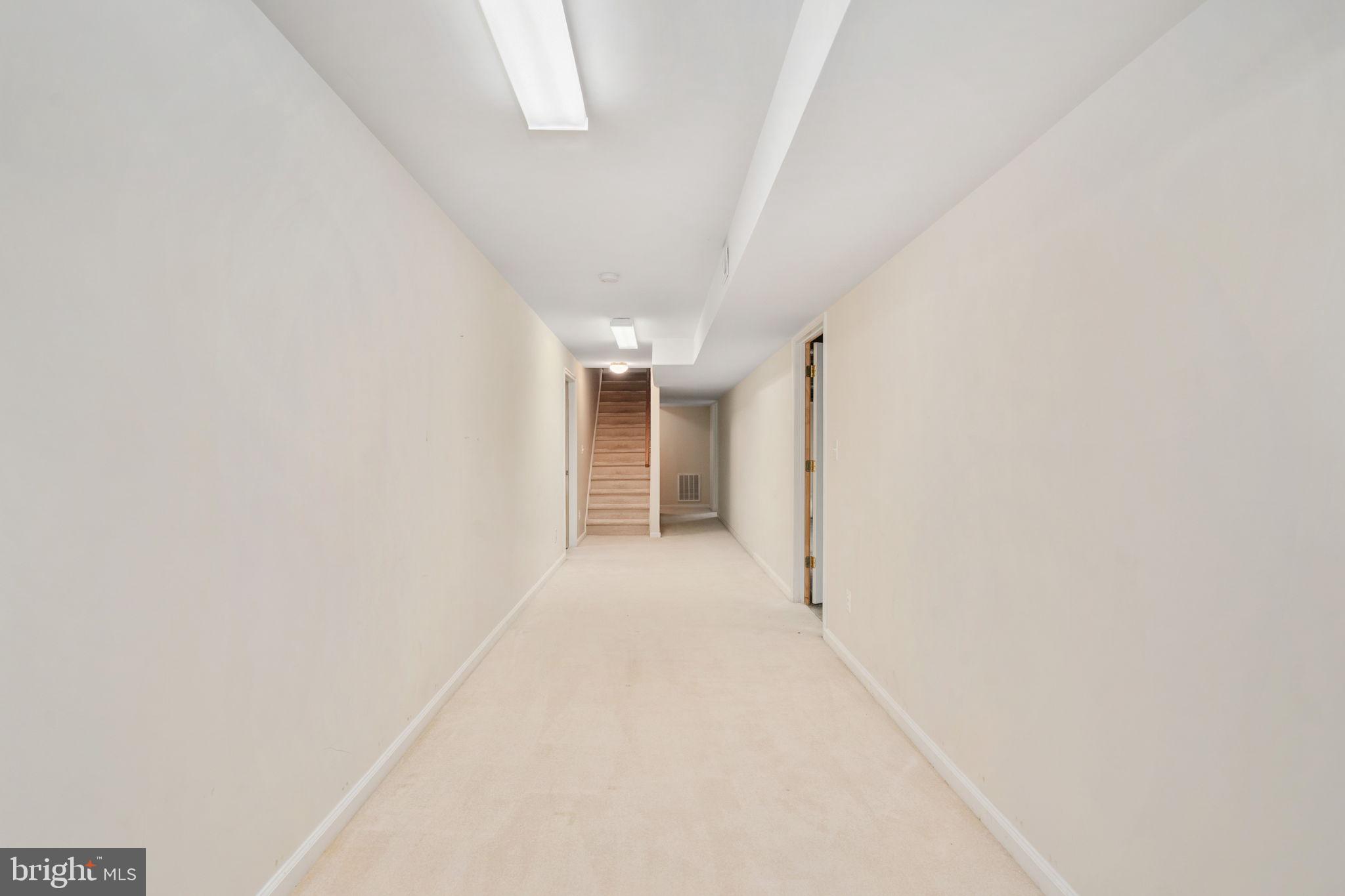 MEADOWLAND - Residential