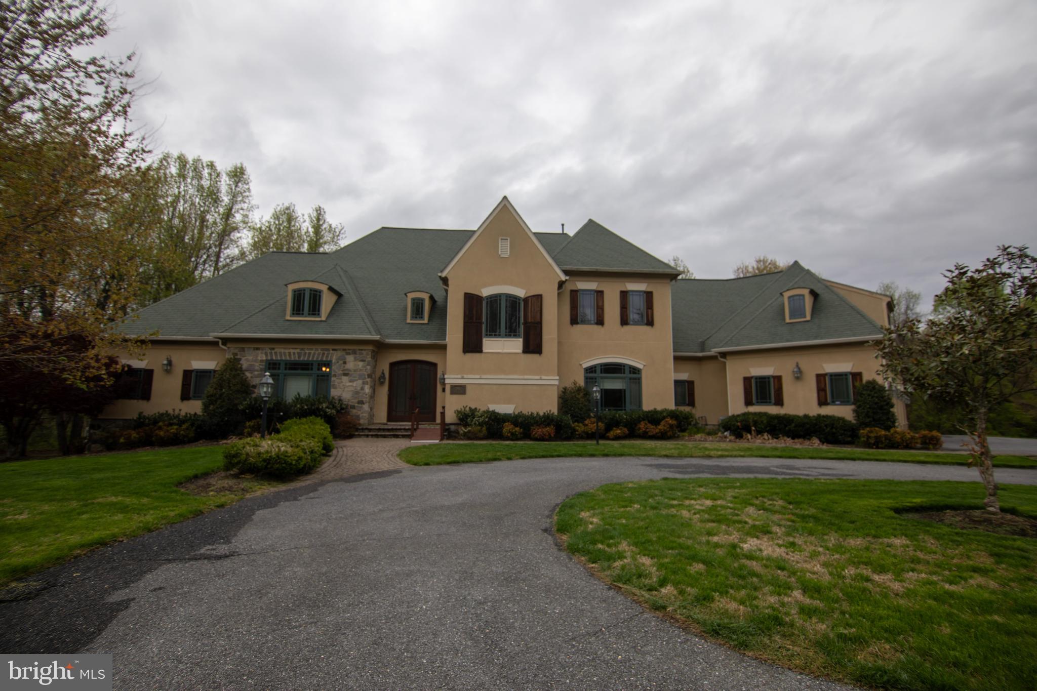 WOODS OF WOODMORE - Residential