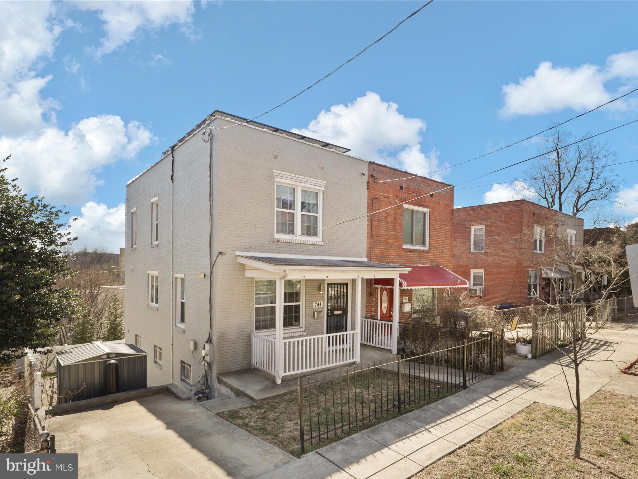 CONGRESS HEIGHTS - Residential