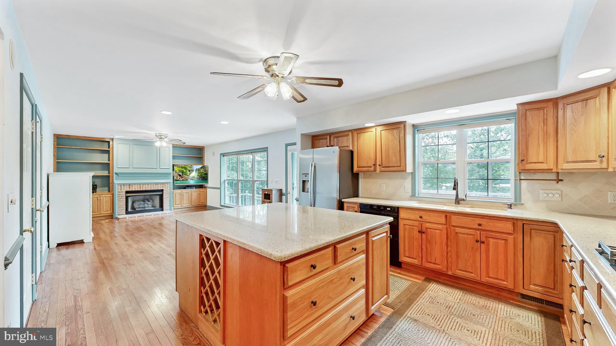 GRANBYS COVE - Residential