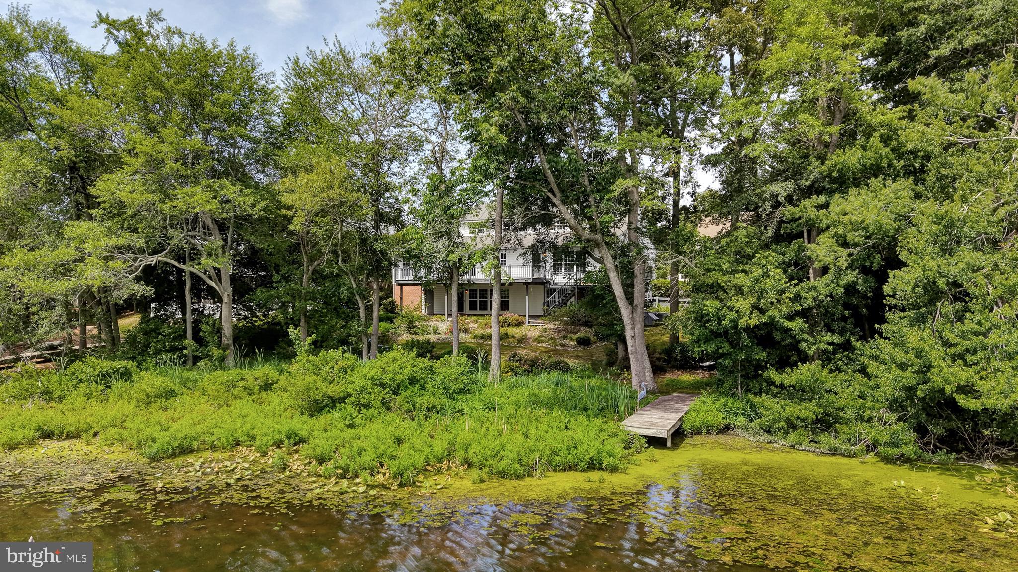 GRANBYS COVE - Residential