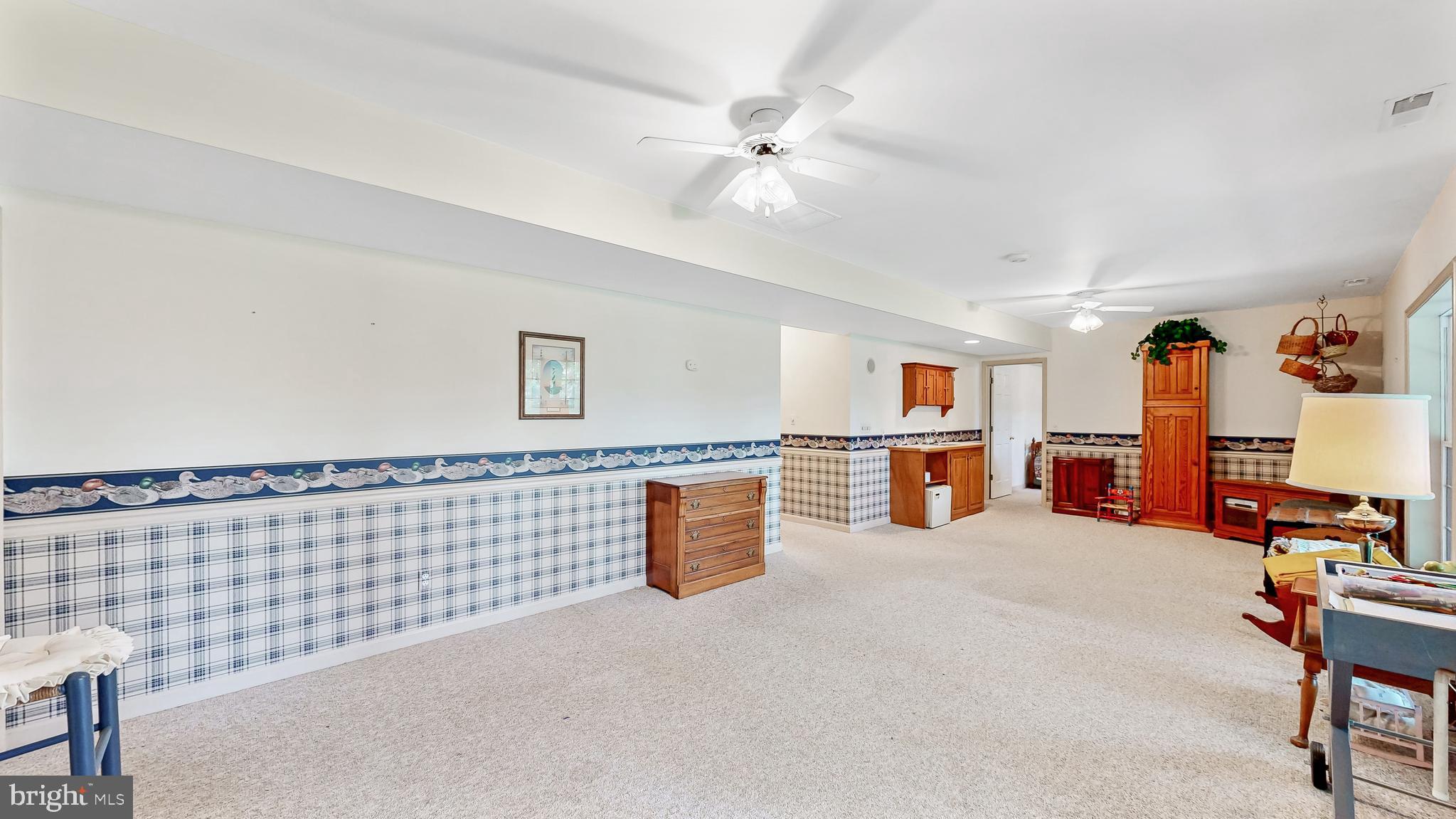 GRANBYS COVE - Residential