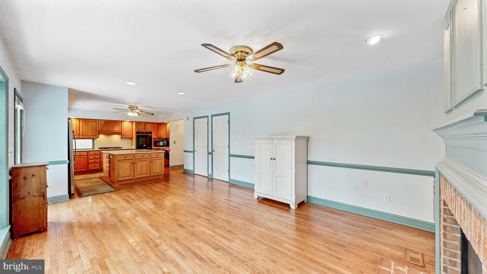 GRANBYS COVE - Residential