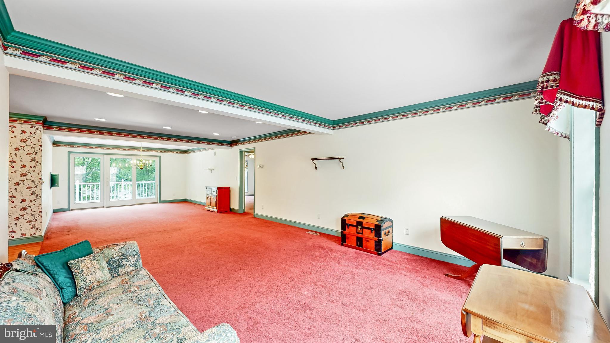GRANBYS COVE - Residential