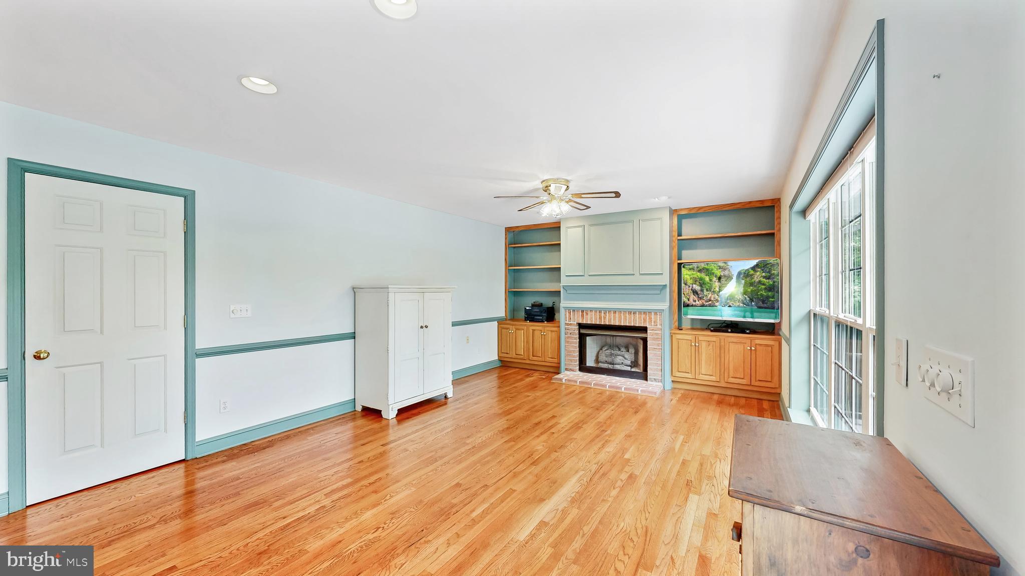 GRANBYS COVE - Residential